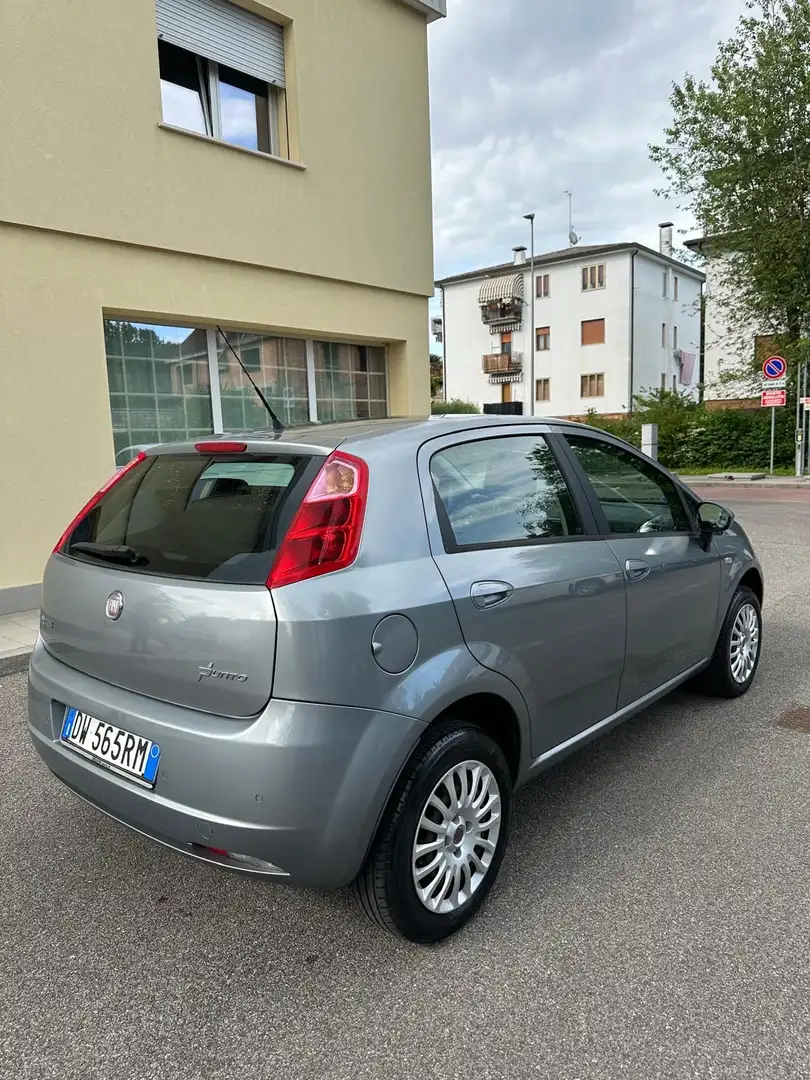 Fiat Grande Punto 5p 1.4 natural power Dynamic 77cv - 2