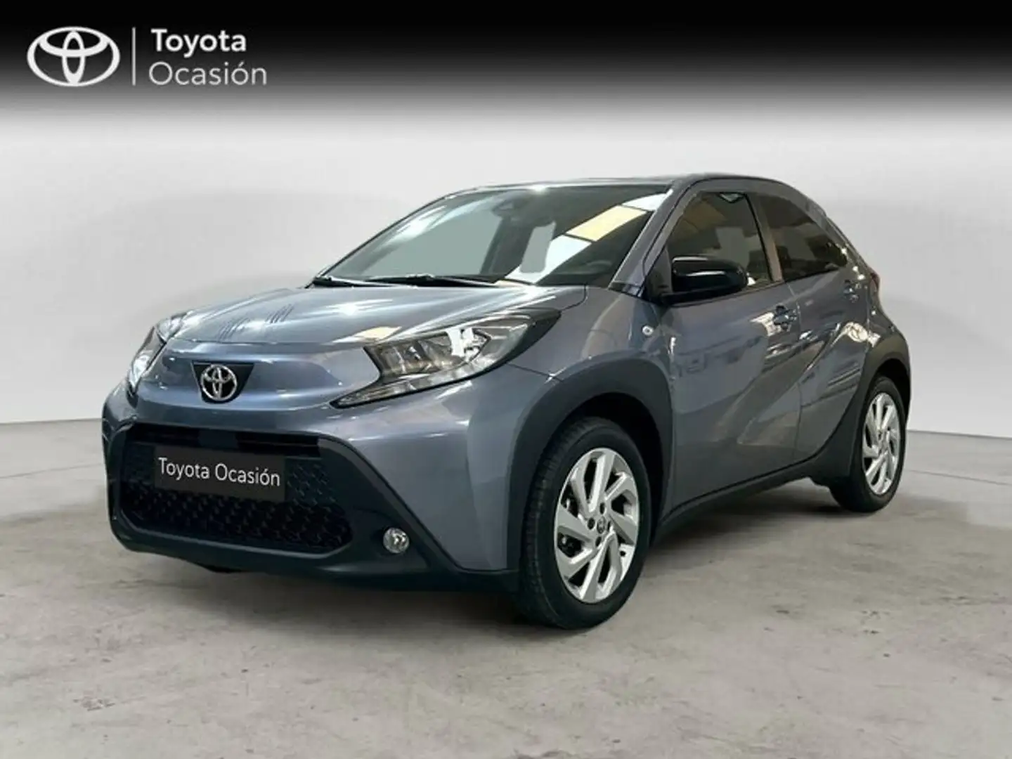 Toyota Aygo Play MT Gris - 1