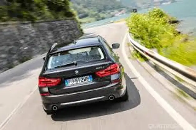 BMW 525 Serie 5 F11 Touring 525d Touring Luxury E6