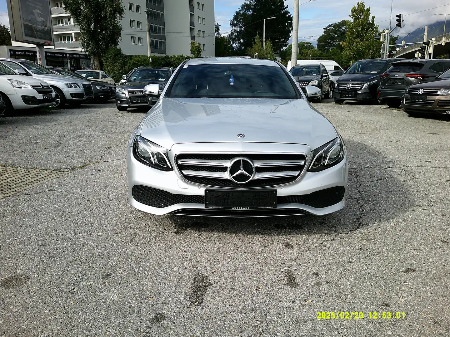 Mercedes-Benz E 220 d Aut. Silber - 2