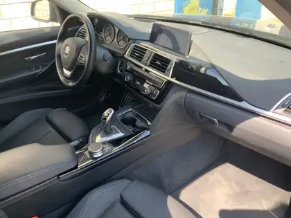 Annonce voiture d'occasion BMW 330 - CARADIZE