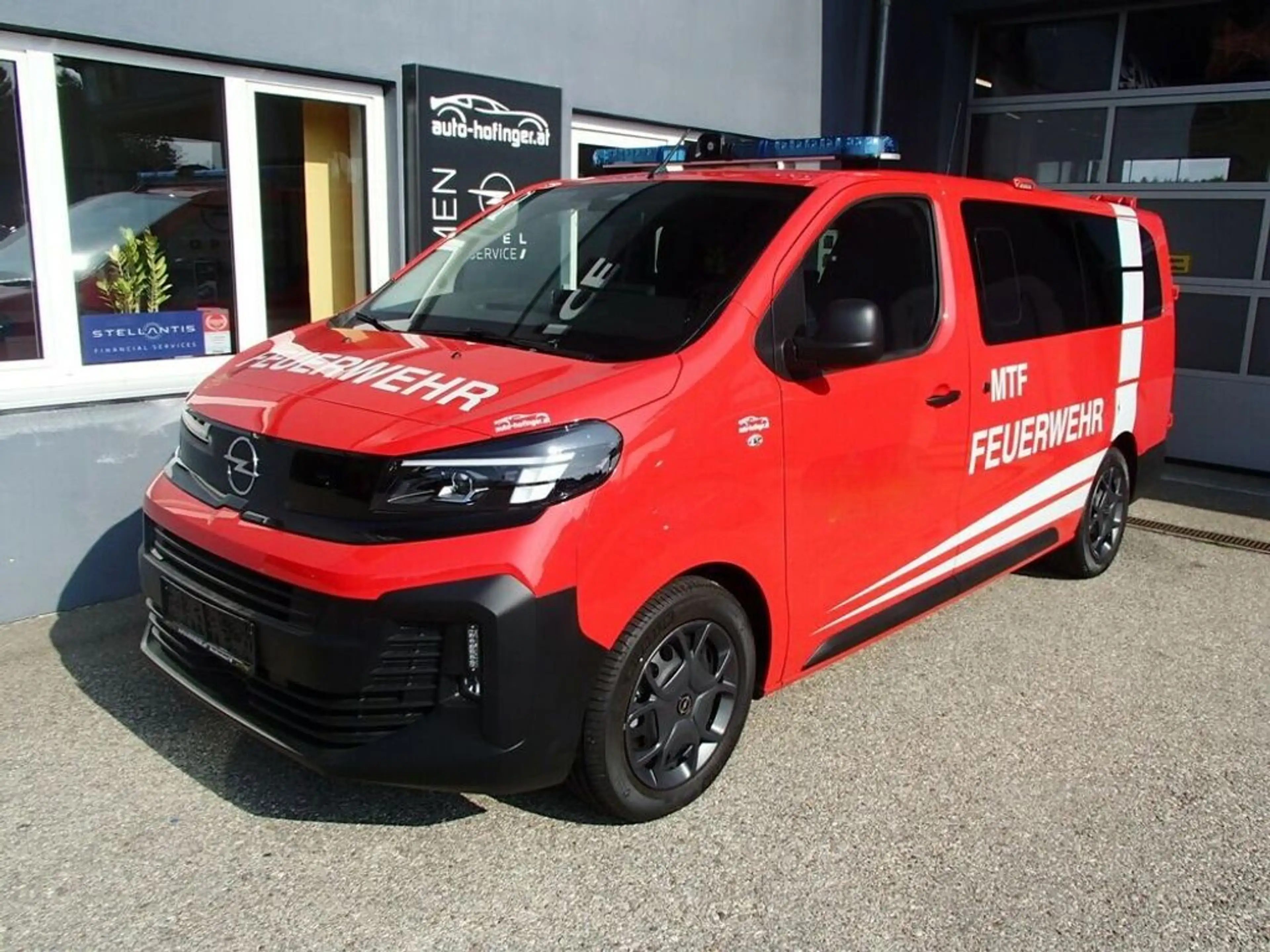 Opel Vivaro Kombi 2,2 Diesel XL Aut., FEUERWEHR — photo 2