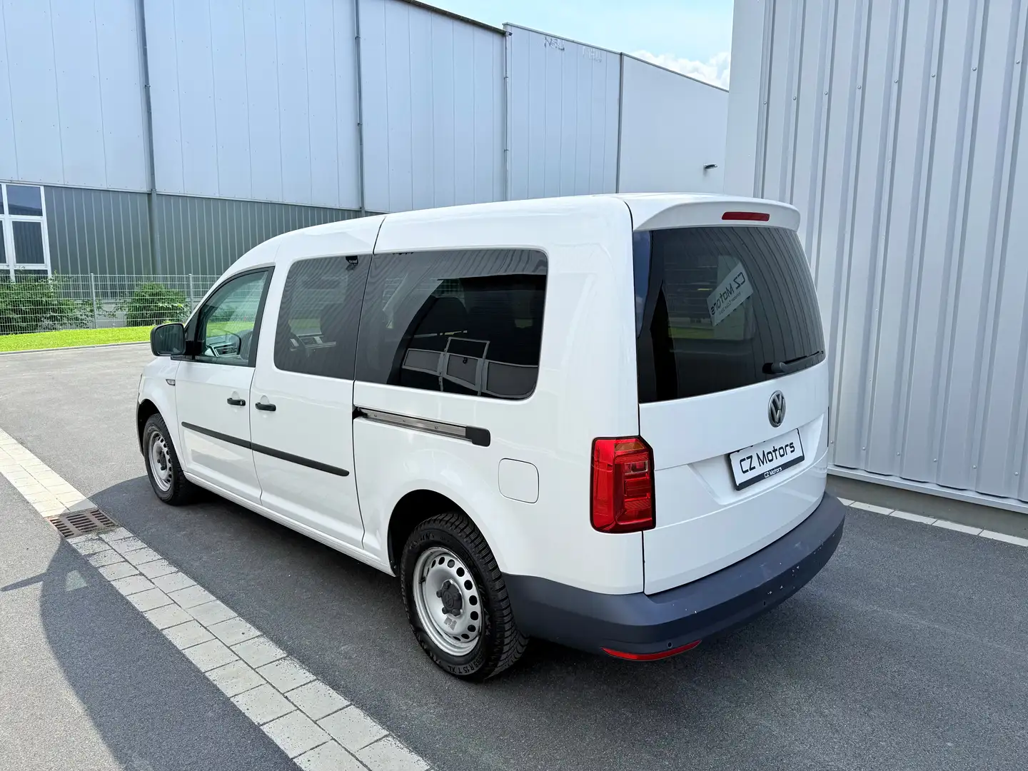 Volkswagen Caddy Maxi Kombi 2.0 TDI Klima Navi PDC Sitzheizung Bianco - 2