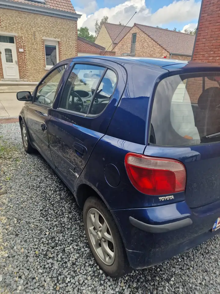 Toyota Yaris 1.3i VVT-i 16v Linea Luna, foto 9