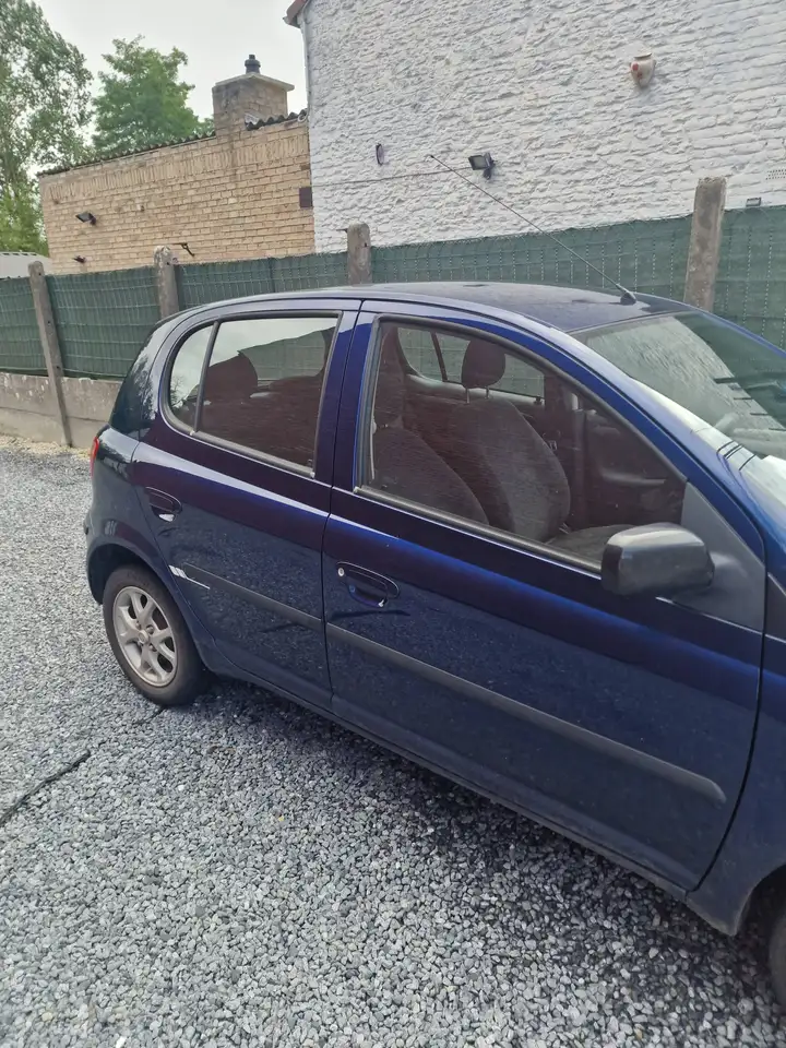 Toyota Yaris 1.3i VVT-i 16v Linea Luna, foto 5