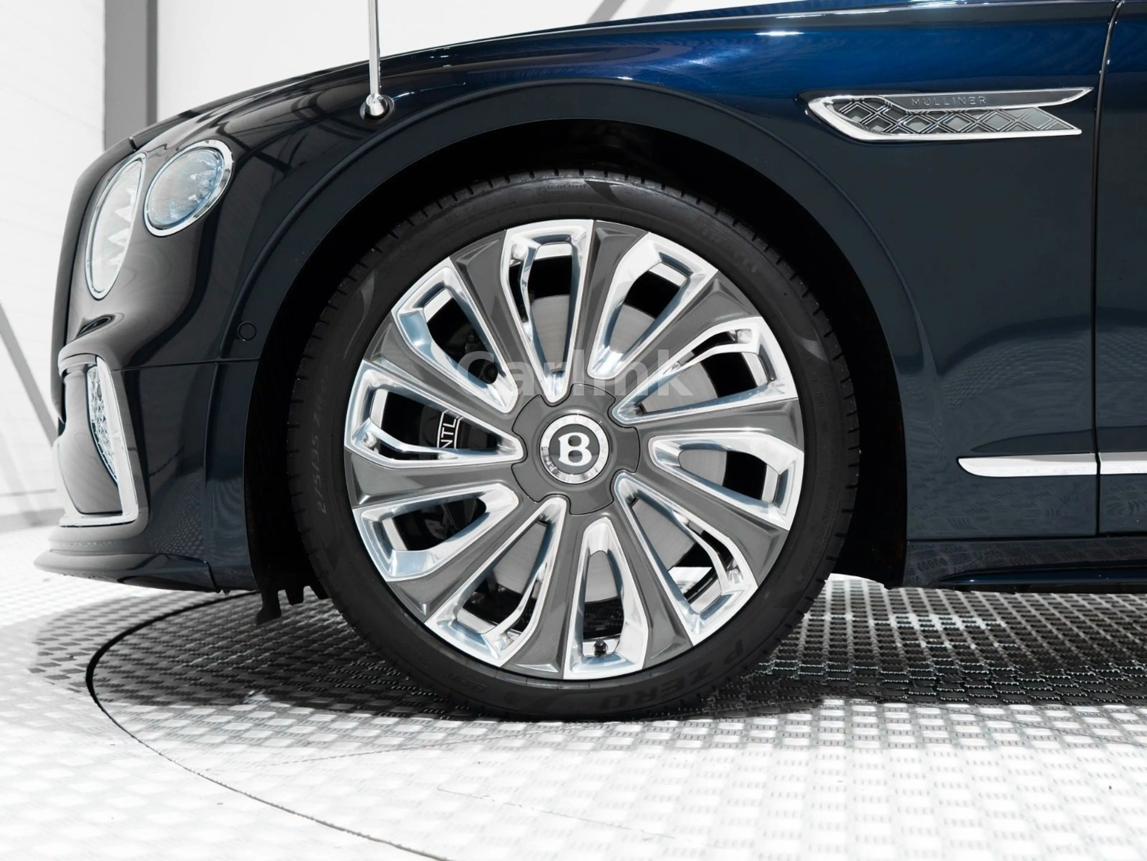 Bentley Flying Spur Mulliner V8 Hybrid - TOP OFFER - — photo 14
