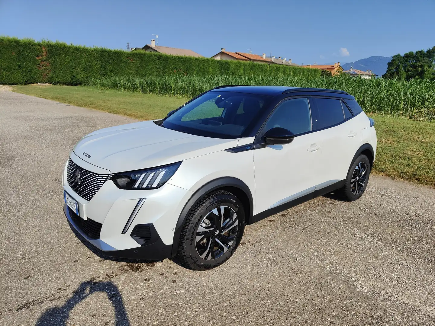 Peugeot e-2008 e-2008 GT 100kW Blanco - 2