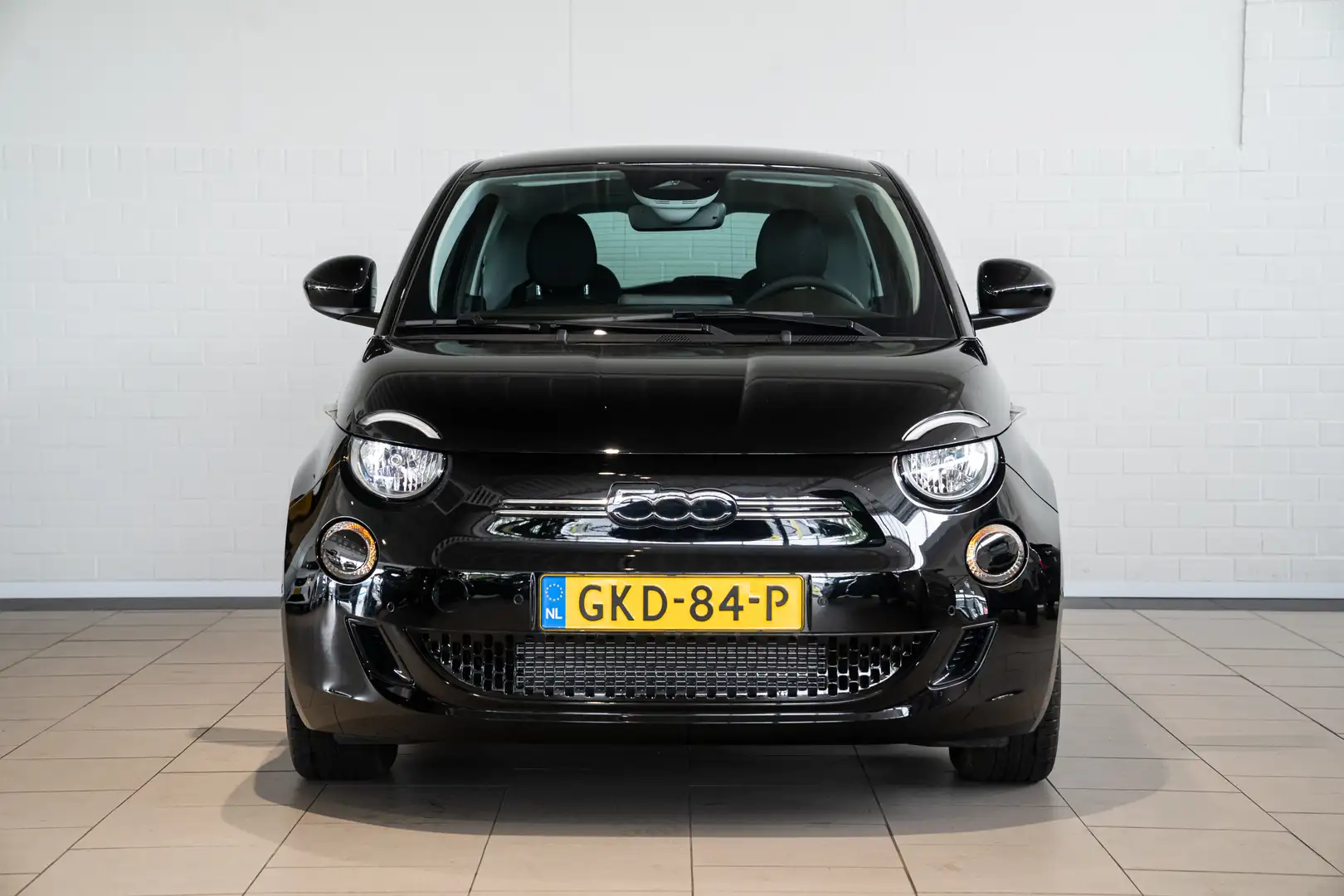 Fiat 500 Urban 42 kWh | Camera | Stoelverwarming | Parkeers Zwart - 2