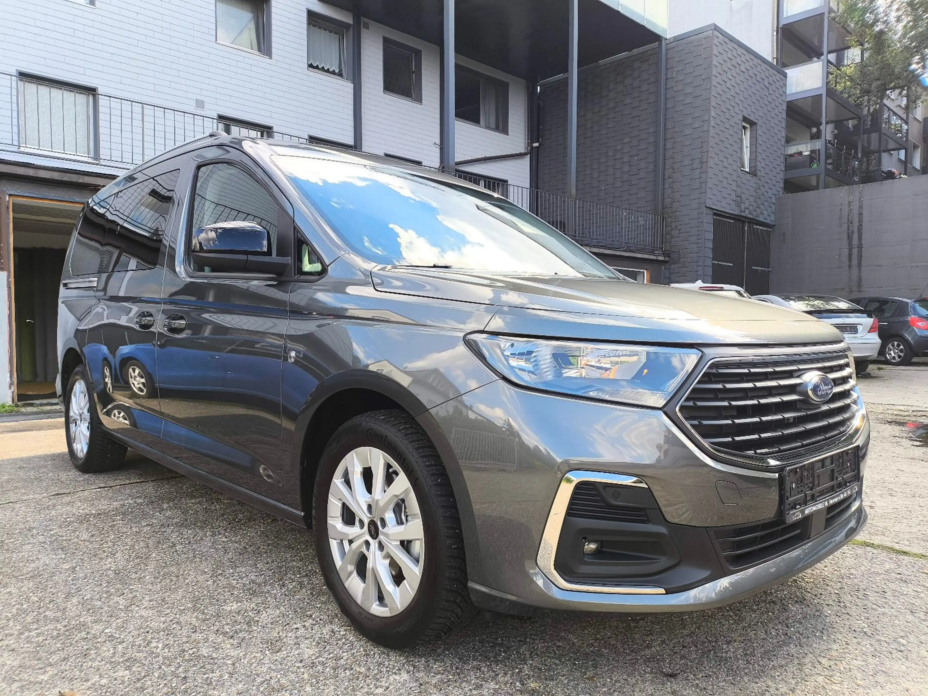 Ford Grand Tourneo Connect Titanium Rollstuhgerecht — photo 8