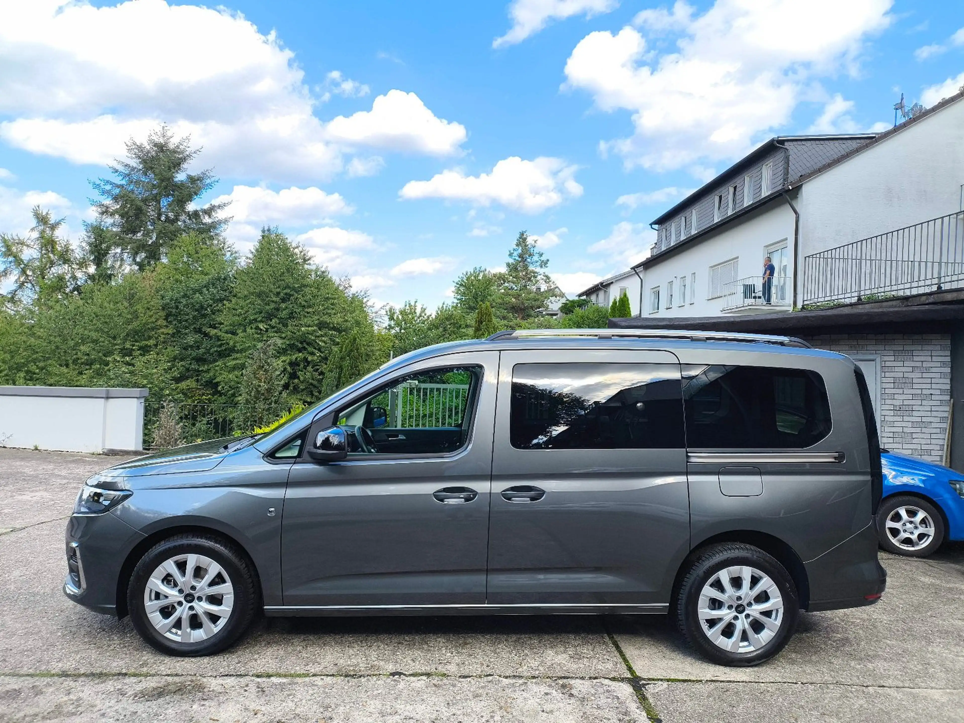Ford Grand Tourneo Connect Titanium Rollstuhgerecht — photo 3