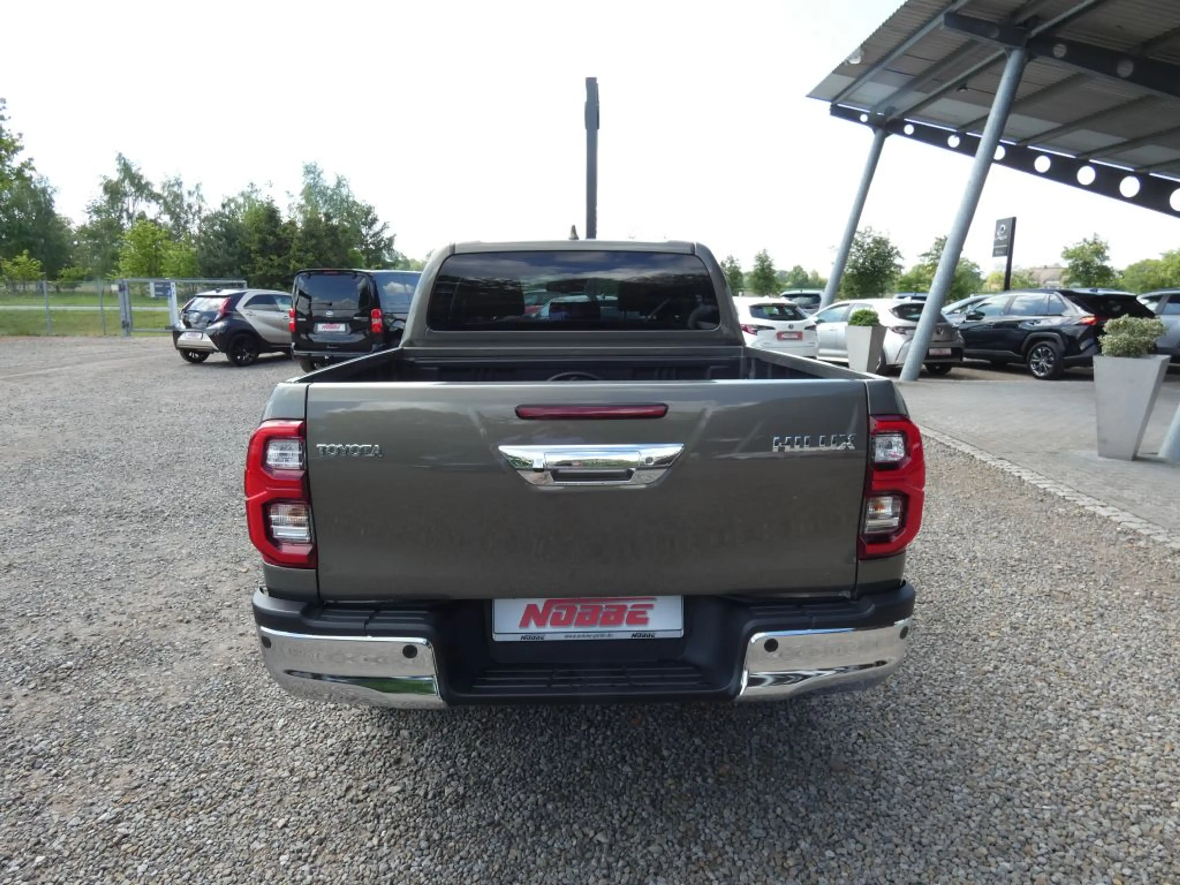 Toyota Hilux 4x4 Double Cab MHEV Autm. Executive — photo 3