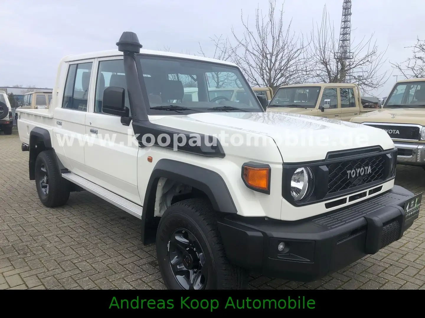 Toyota Land Cruiser VDJ 79 DC LX Diflock 4,5d V8 SOFORT Weiß - 2