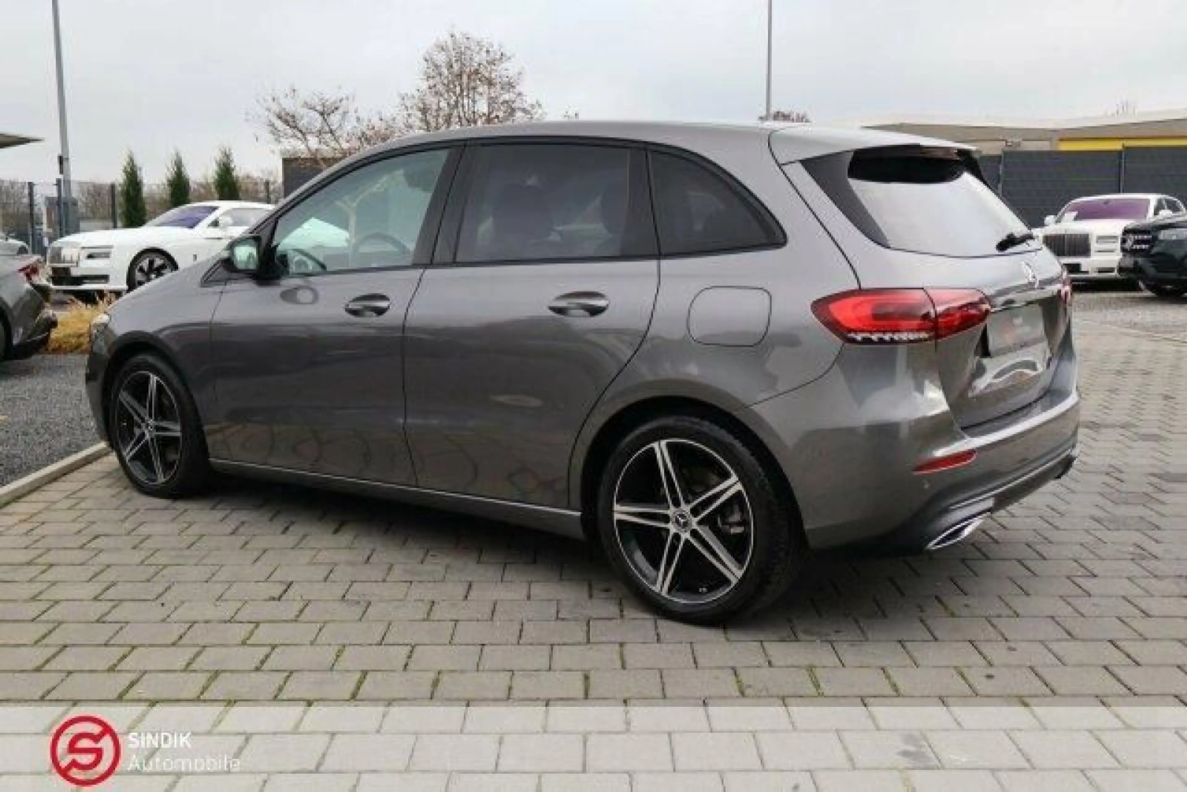 Mercedes-Benz B 220 d Progressive NigtPak-LED-Kamera-MBUX Navi — photo 7