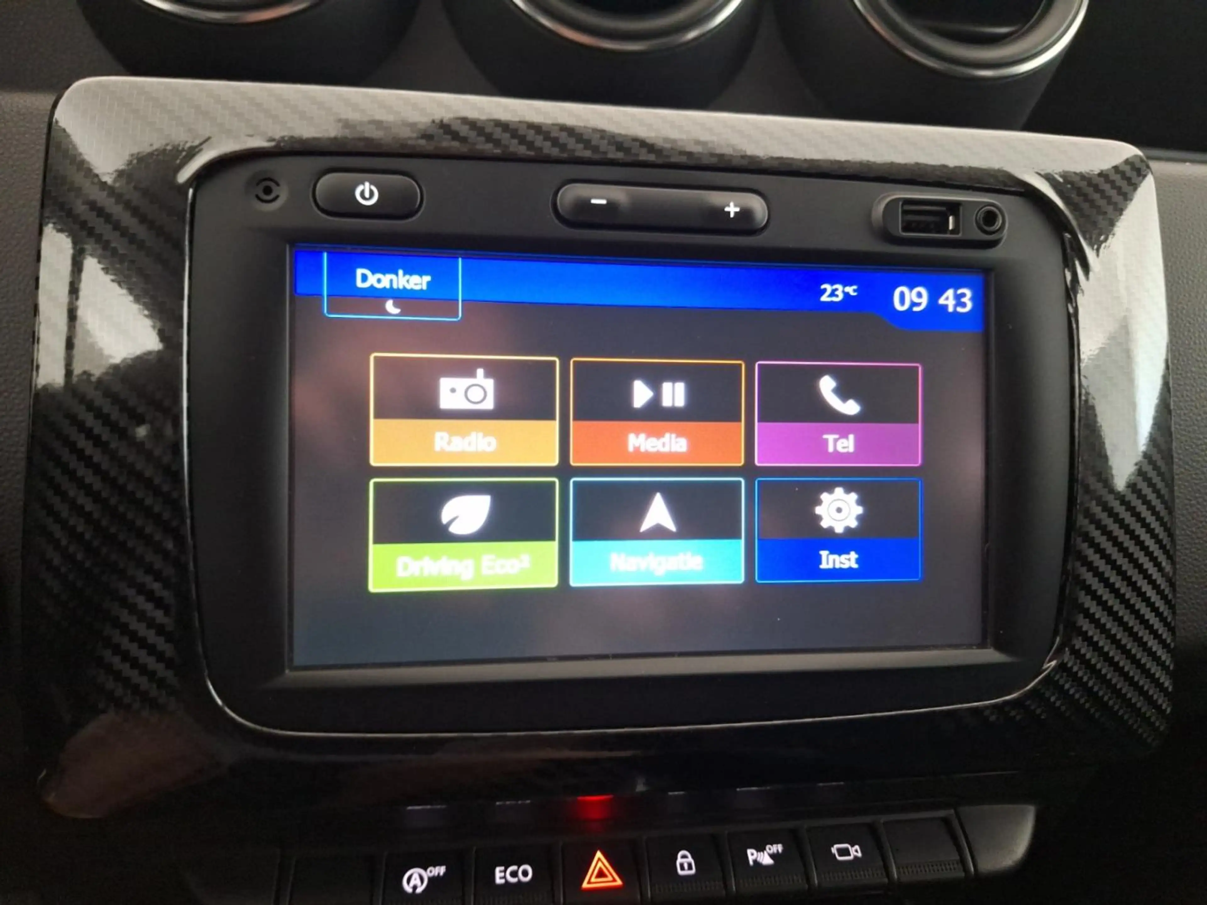 Dacia Duster COMFORT *TREKHAAK*RADIO*GPS*360° CAMERA*AIRCO*CRU — photo 12