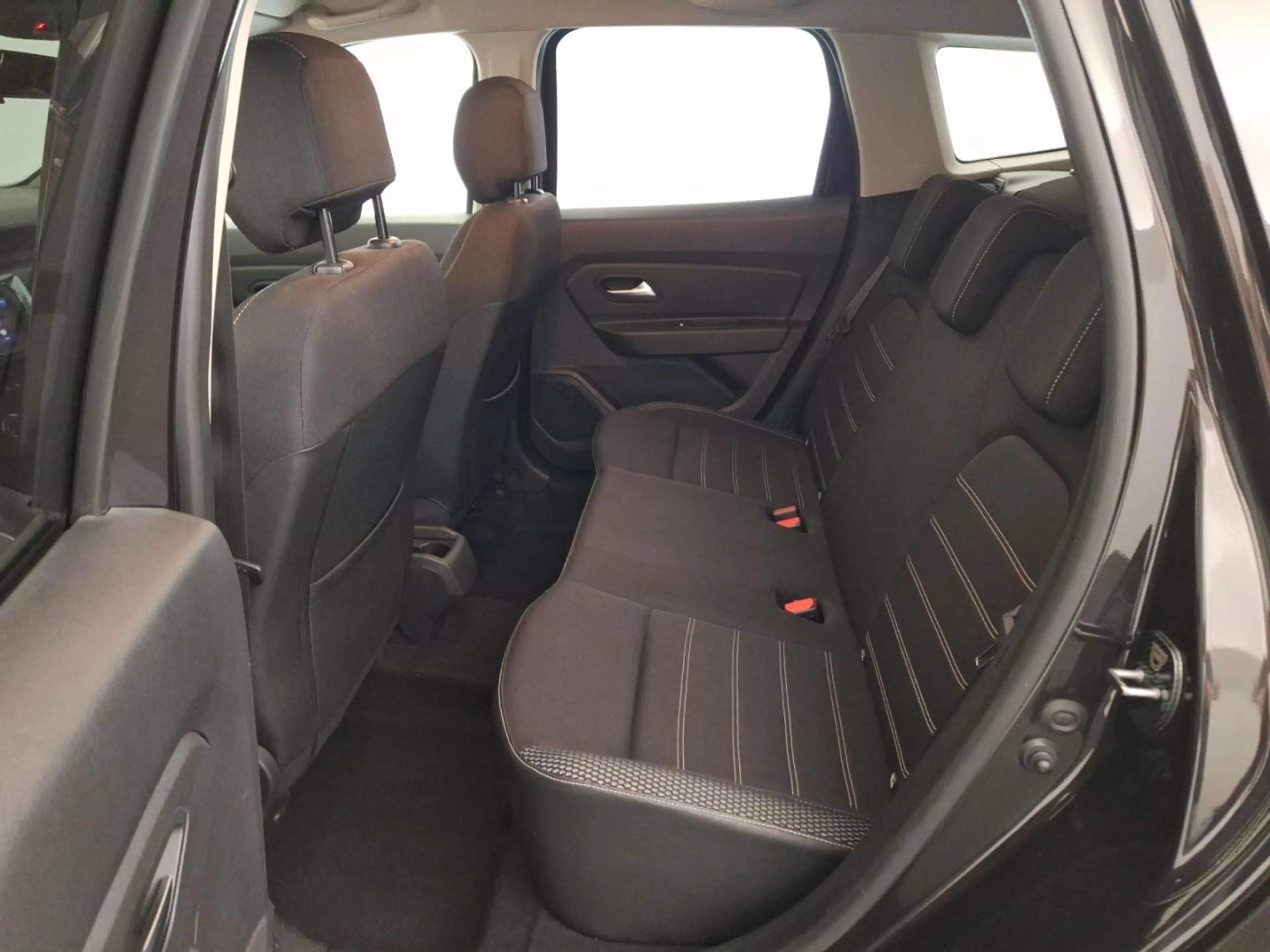 Dacia Duster COMFORT *TREKHAAK*RADIO*GPS*360° CAMERA*AIRCO*CRU — photo 9