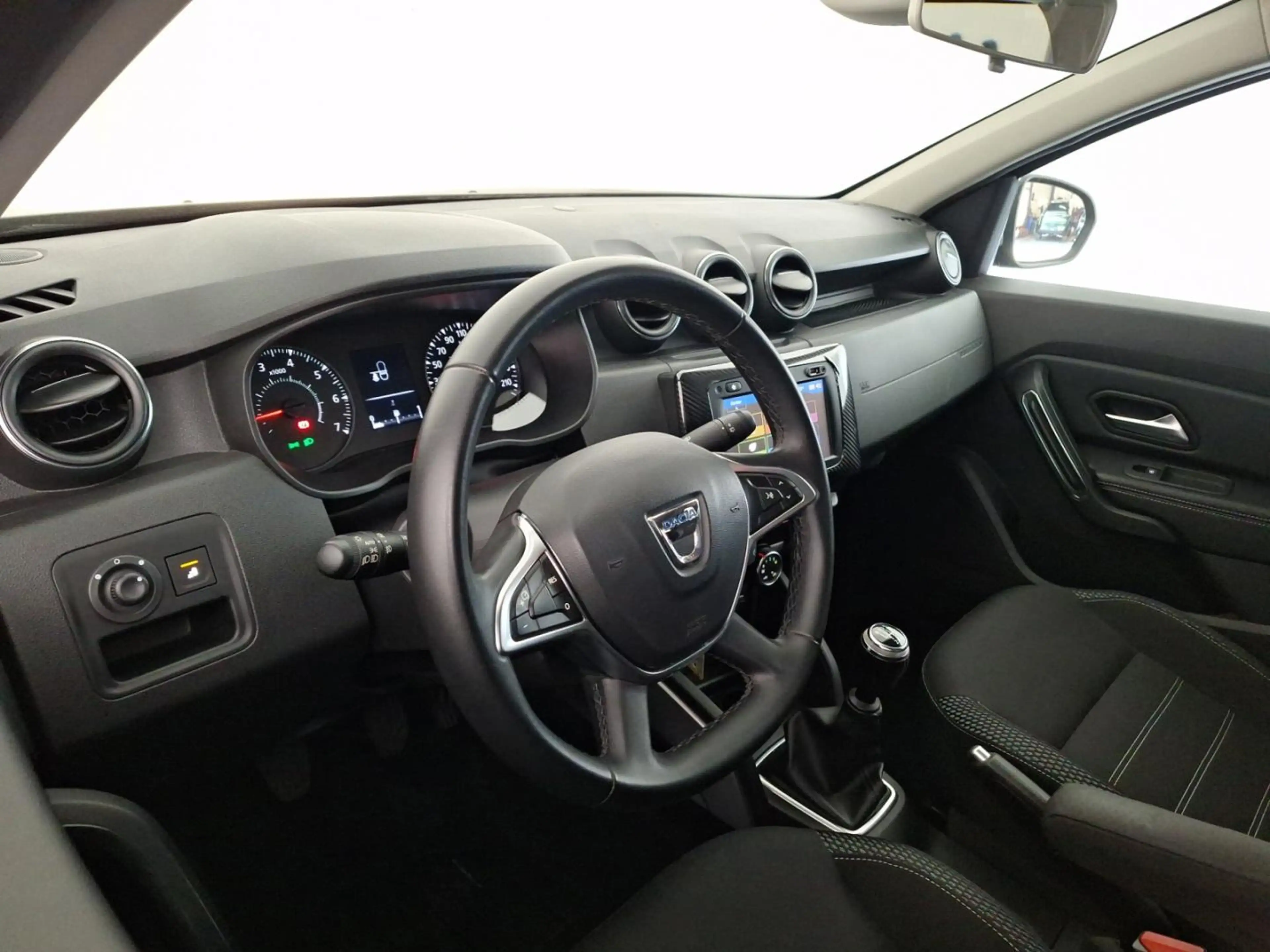 Dacia Duster COMFORT *TREKHAAK*RADIO*GPS*360° CAMERA*AIRCO*CRU — photo 7