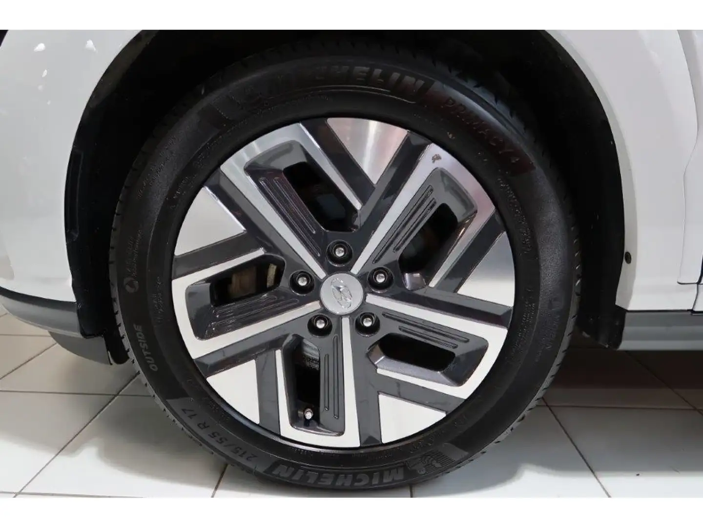 Hyundai KONA Select Elektro 2WD Rückfahrk. Sitzh. Klima Weiß - 2