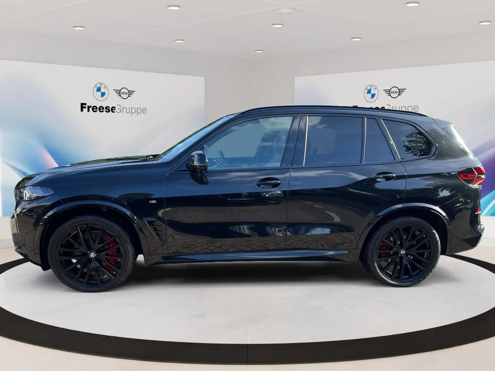 BMW X5 30d 2025 검정 사진 3