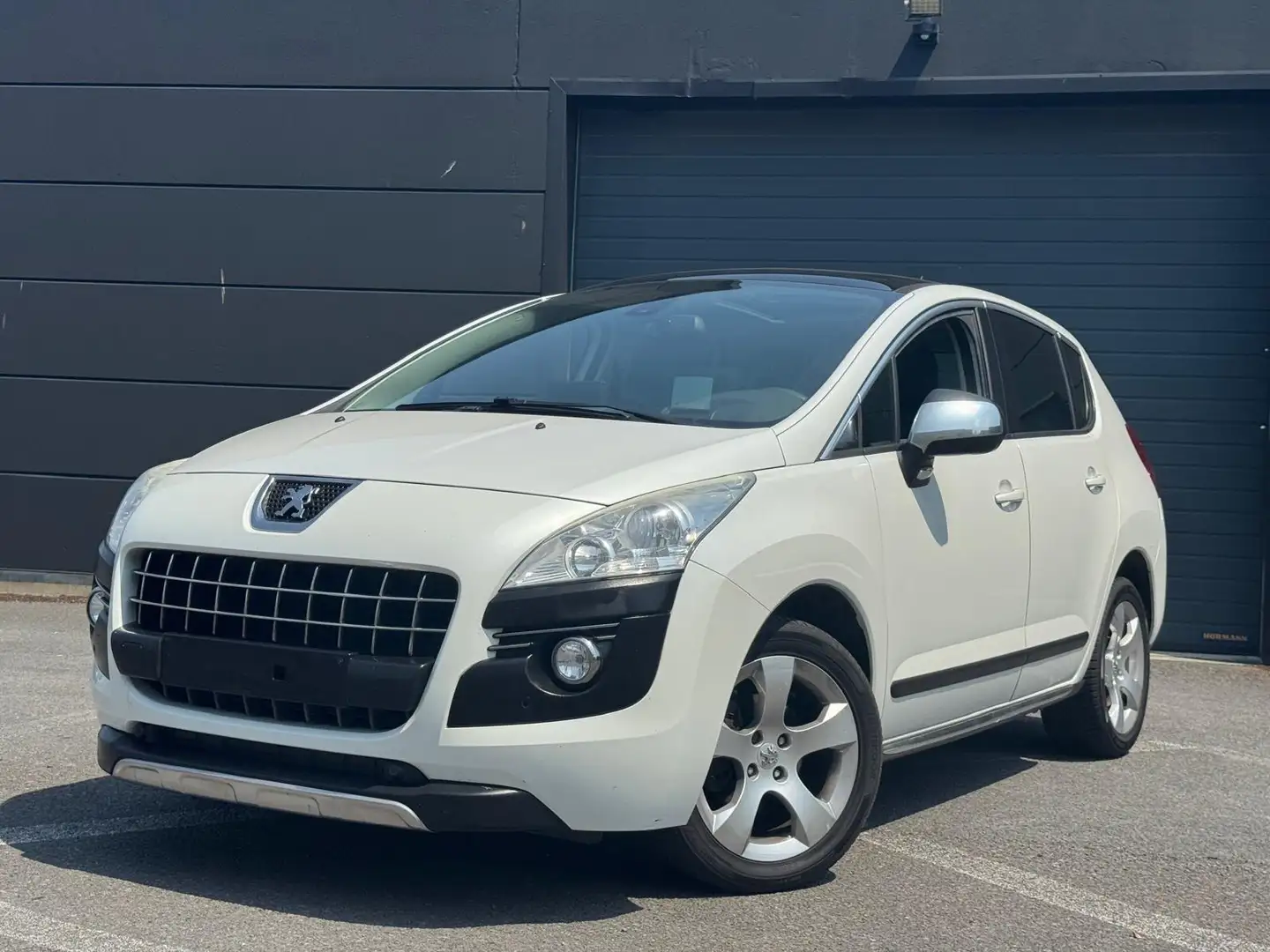 Peugeot 3008 3008 1.6 HDi FAP EURO 5B / NAVI PRO / TOIT PANO Blanc - 1