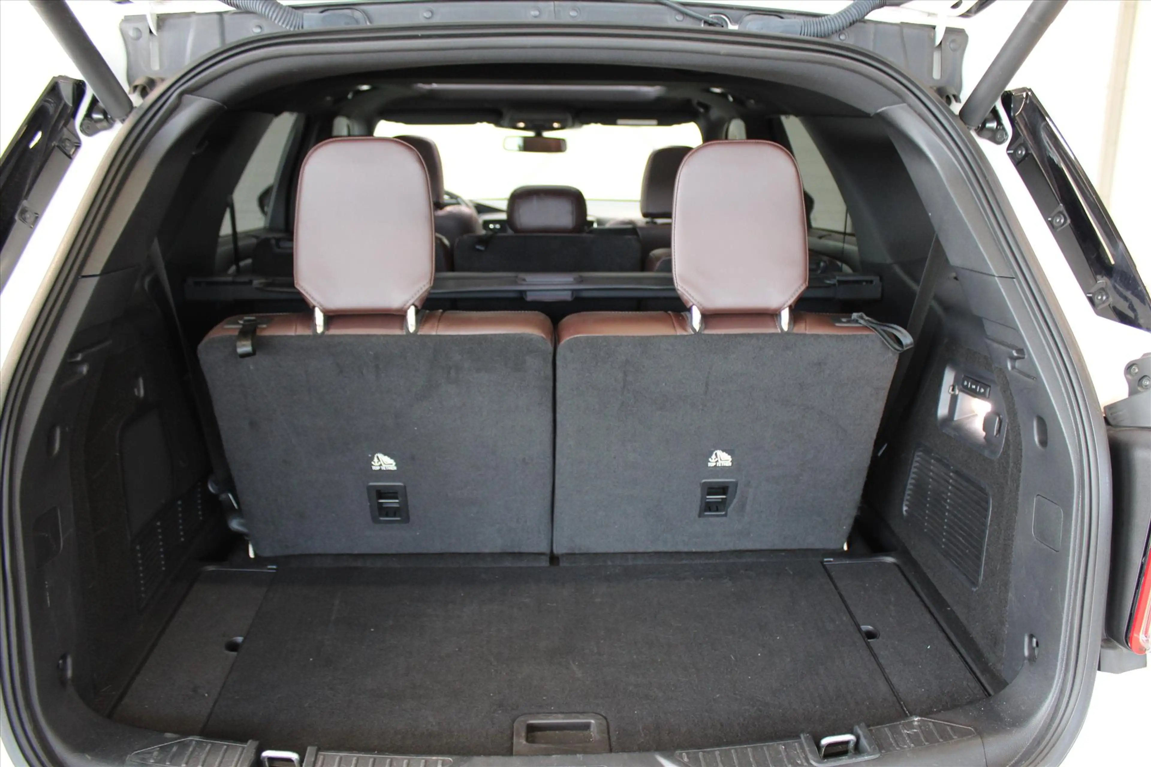 Ford Explorer Platinum 3.0 V6 EcoBoost AWD PHEV 457pk Automaat, — photo 10