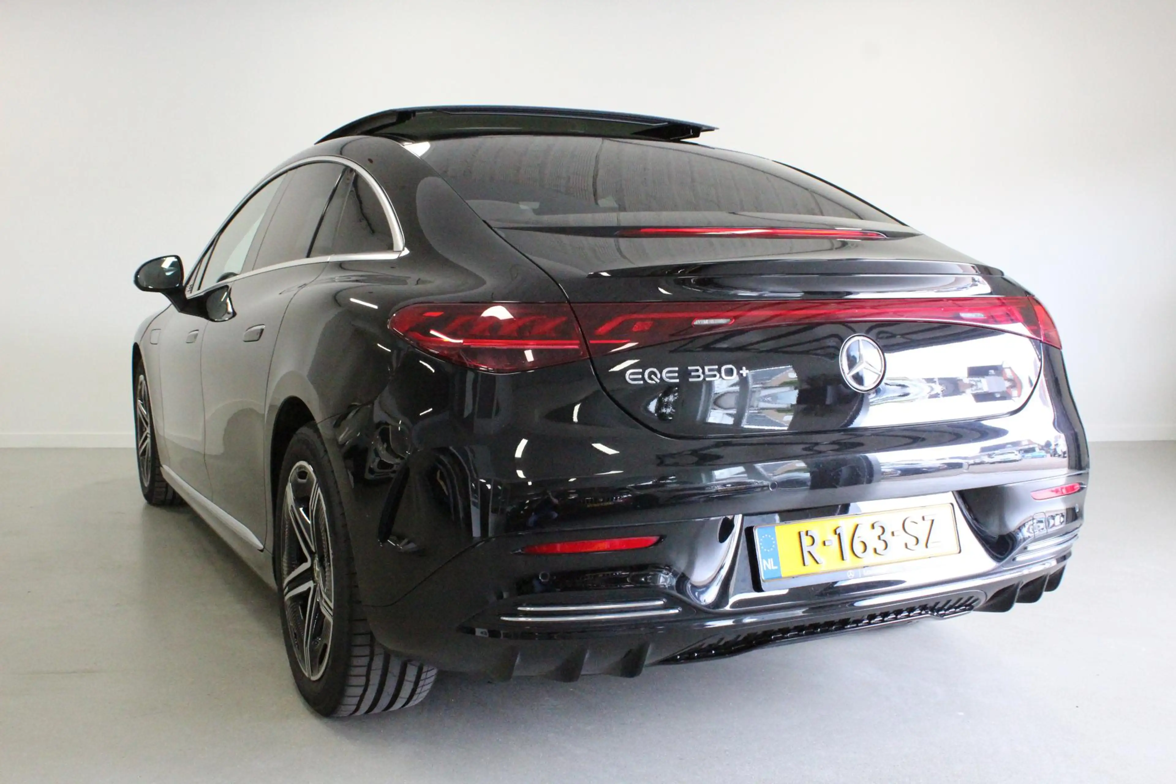 Mercedes-Benz EQE 350 350+ Launch Edition AMG Line 91 kWh | SOH 95% | AC — photo 5