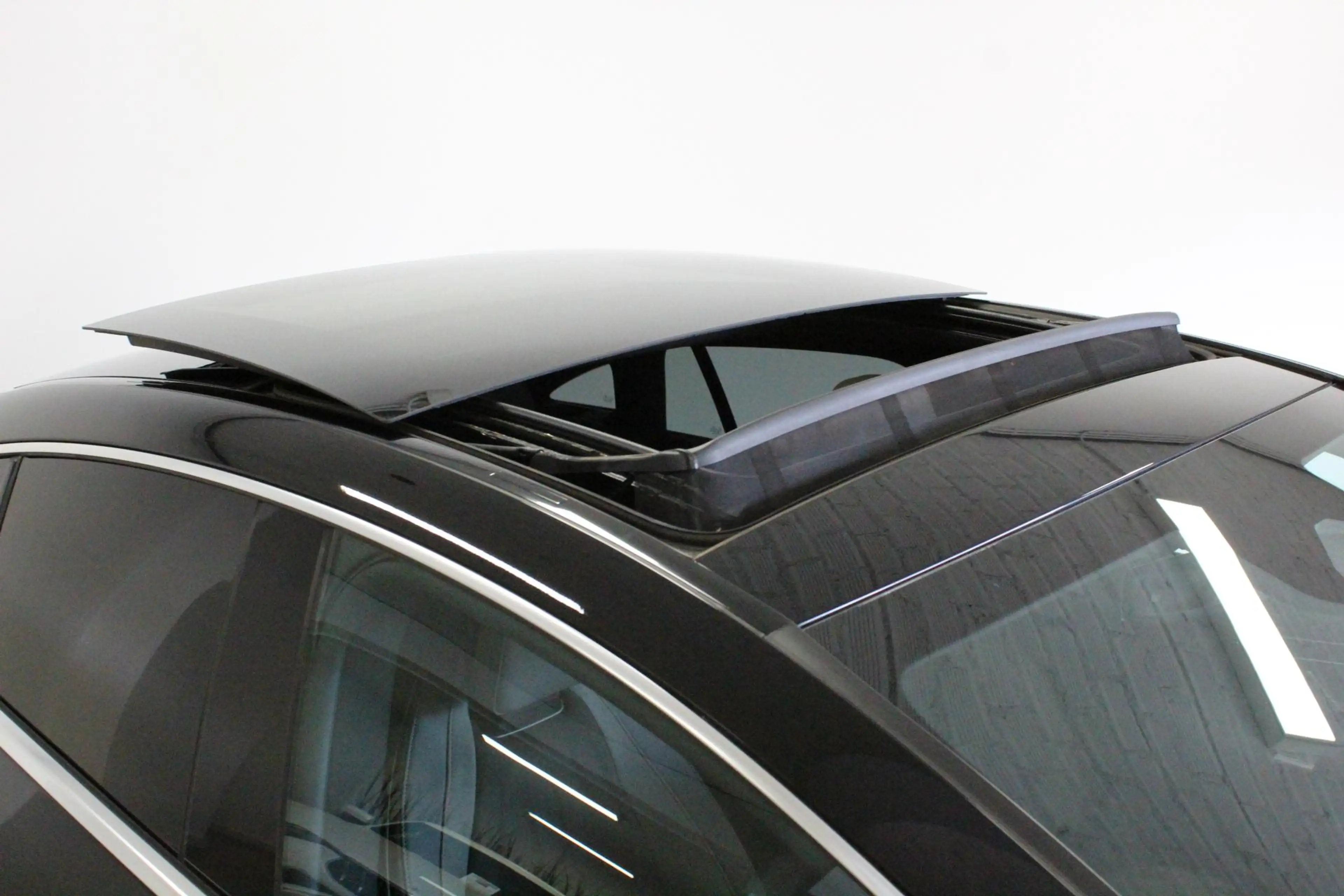 Mercedes-Benz EQE 350 350+ Launch Edition AMG Line 91 kWh | SOH 95% | AC — photo 4