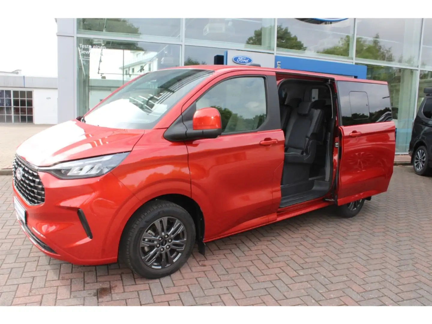 Ford Tourneo Custom TITANIUM AUTOMATIK, AHK, LED, ACC, BEH. WSS & SIT Rot - 2