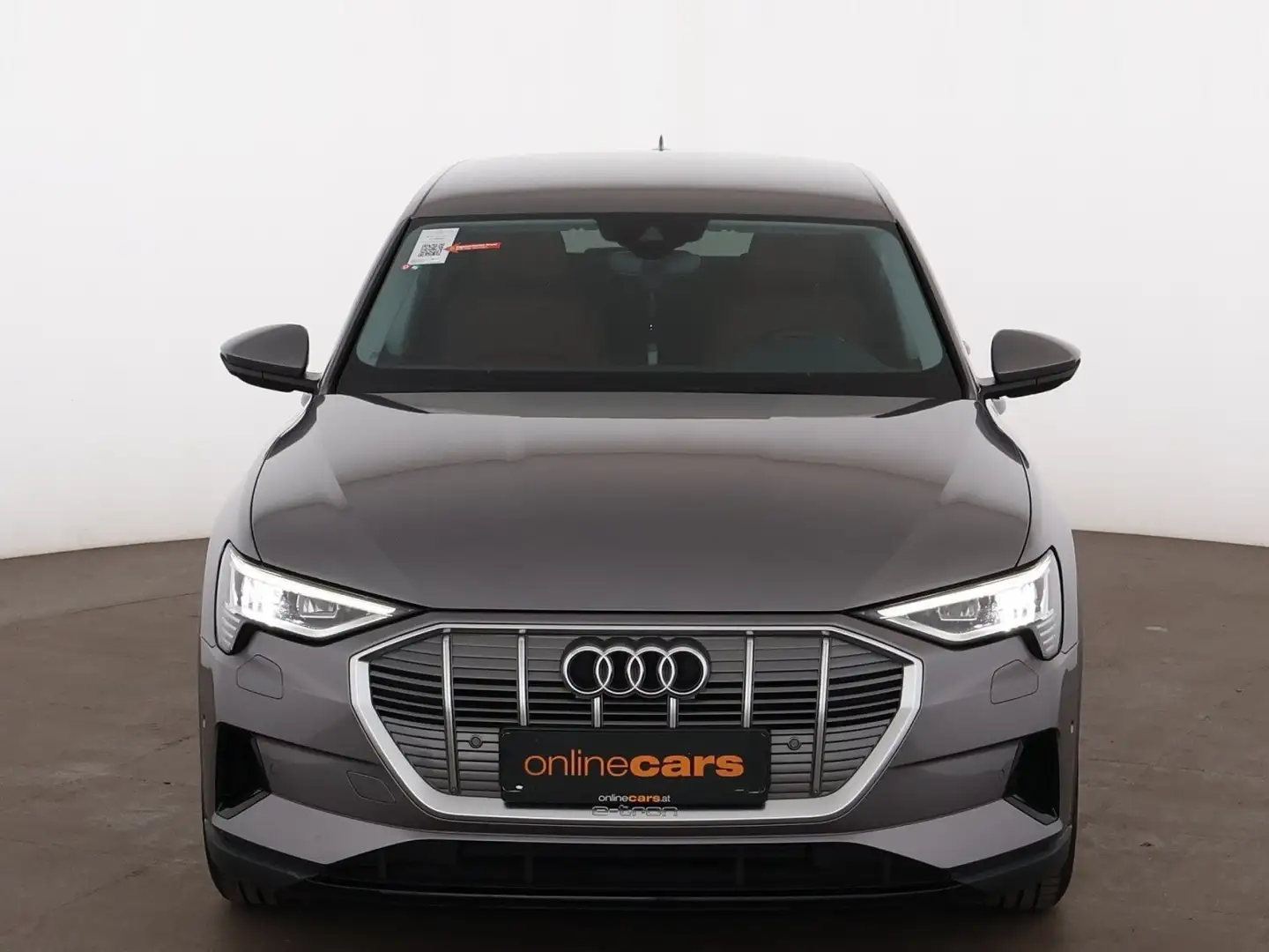 Audi e-tron 50 quattro 71kWh Aut LED LUFT LEDER NAVI Grau - 2