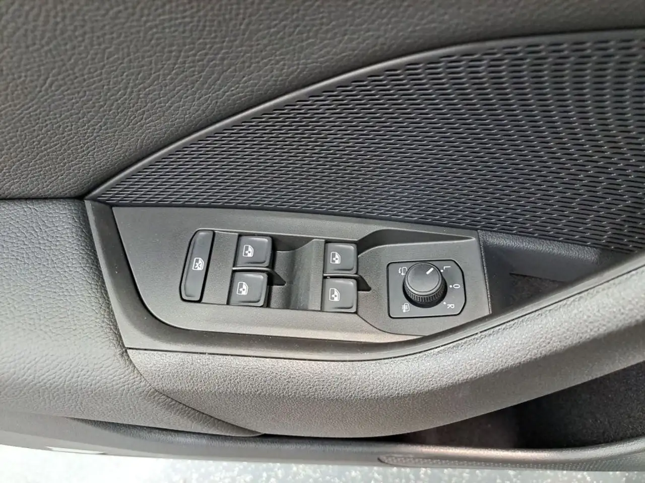 Skoda Octavia 2026 — фото 12