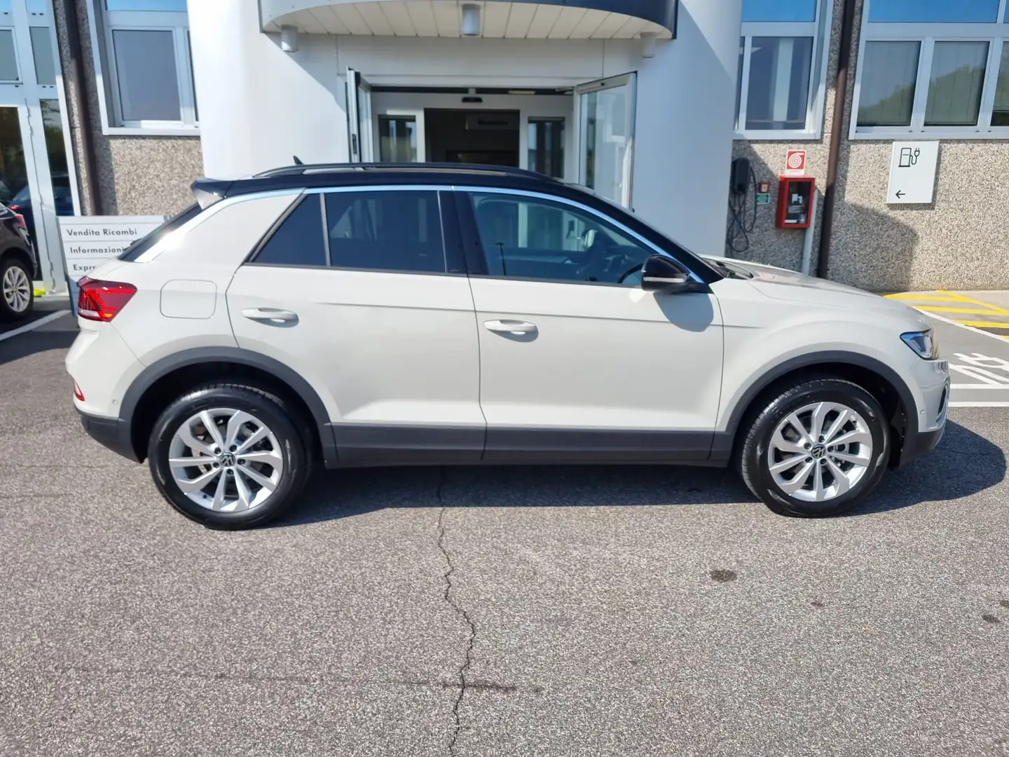 Volkswagen T-Roc T-Roc 1.0 tsi Edition Plus 115cv Beige - 2