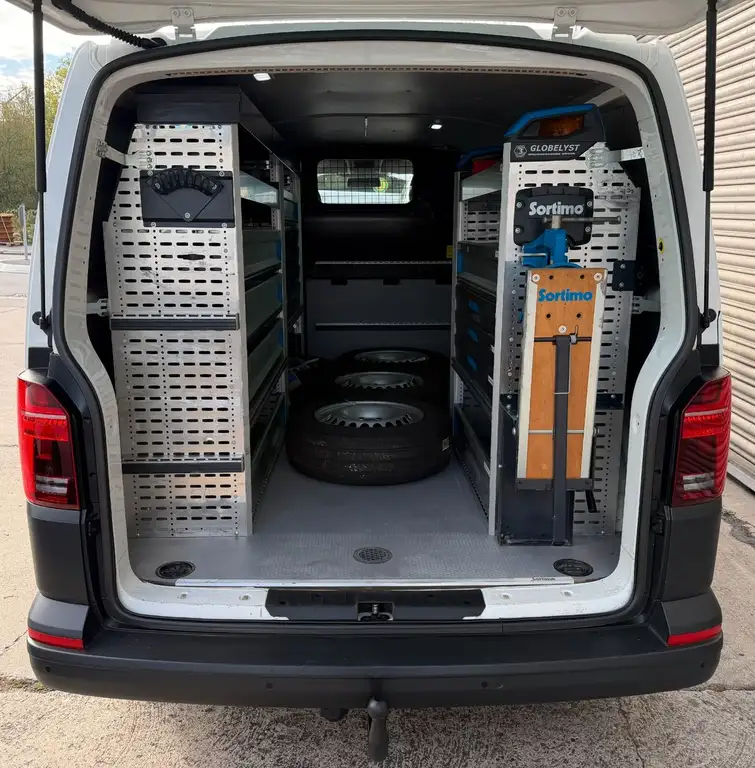 Volkswagen T6 Transporter 2021 из Европы — купить под ключ
