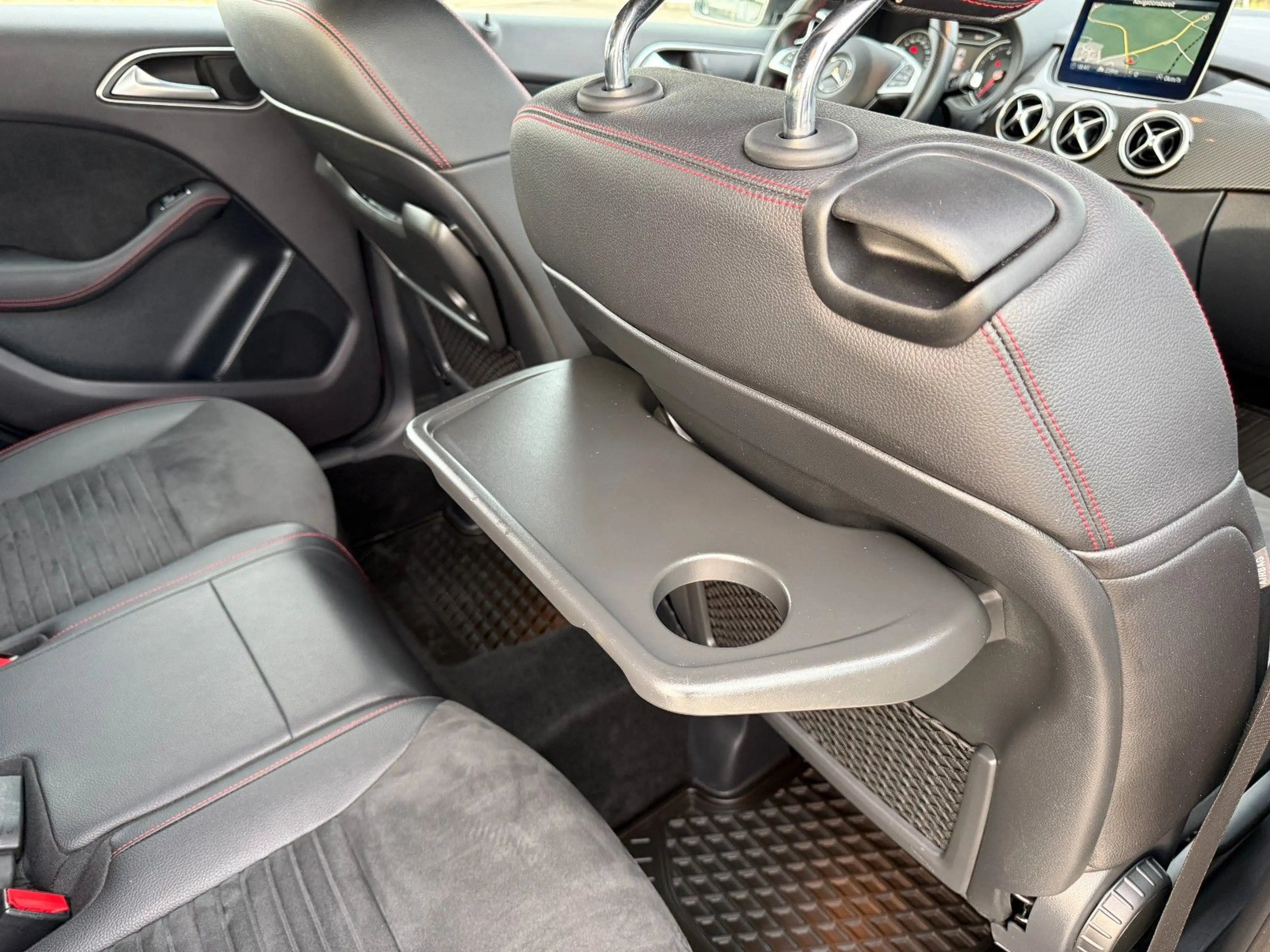Mercedes-Benz B 200 CDI AMG Line|7G DCT Automatik|LED|AHK — photo 24