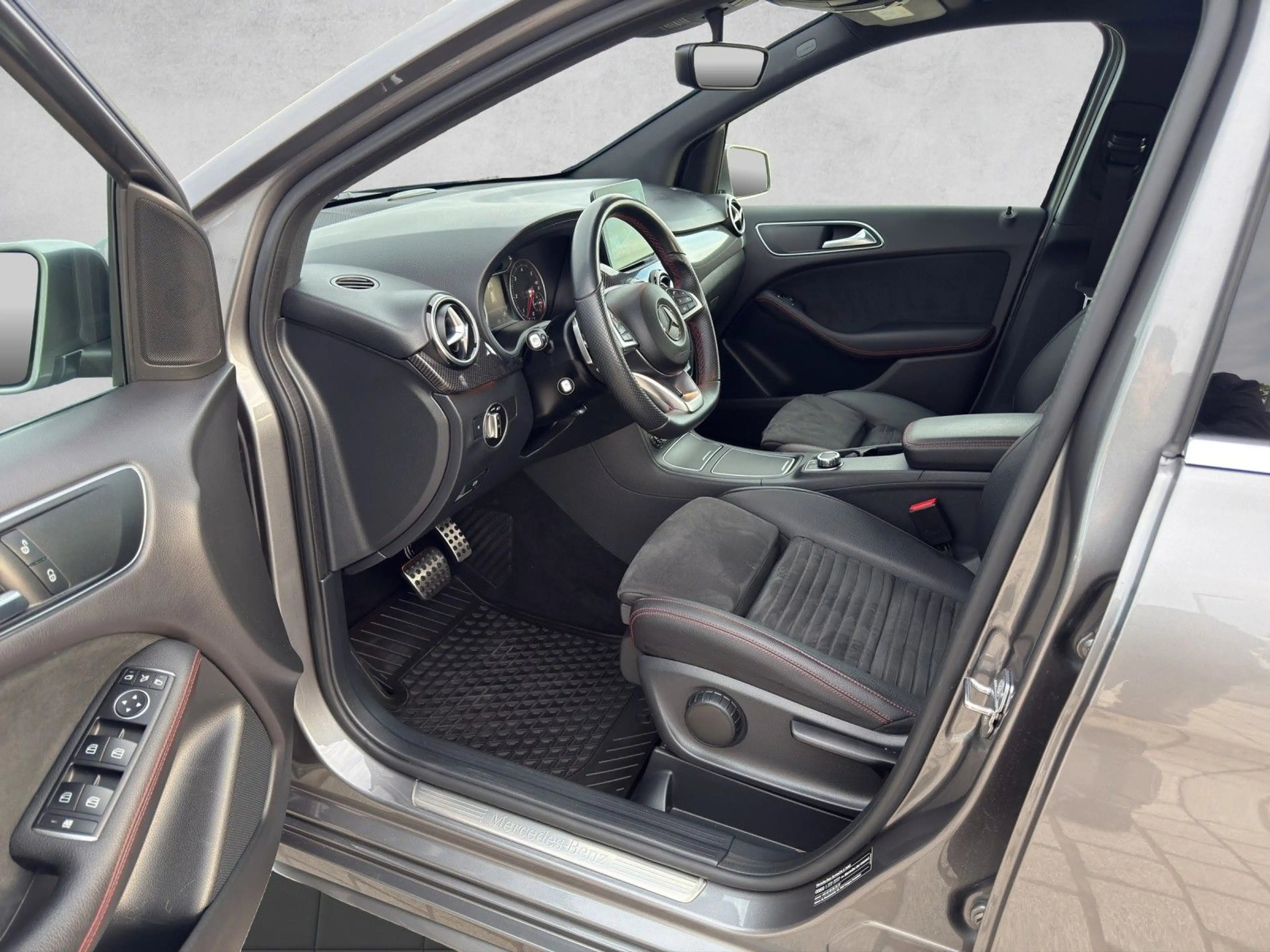 Mercedes-Benz B 200 CDI AMG Line|7G DCT Automatik|LED|AHK — photo 11