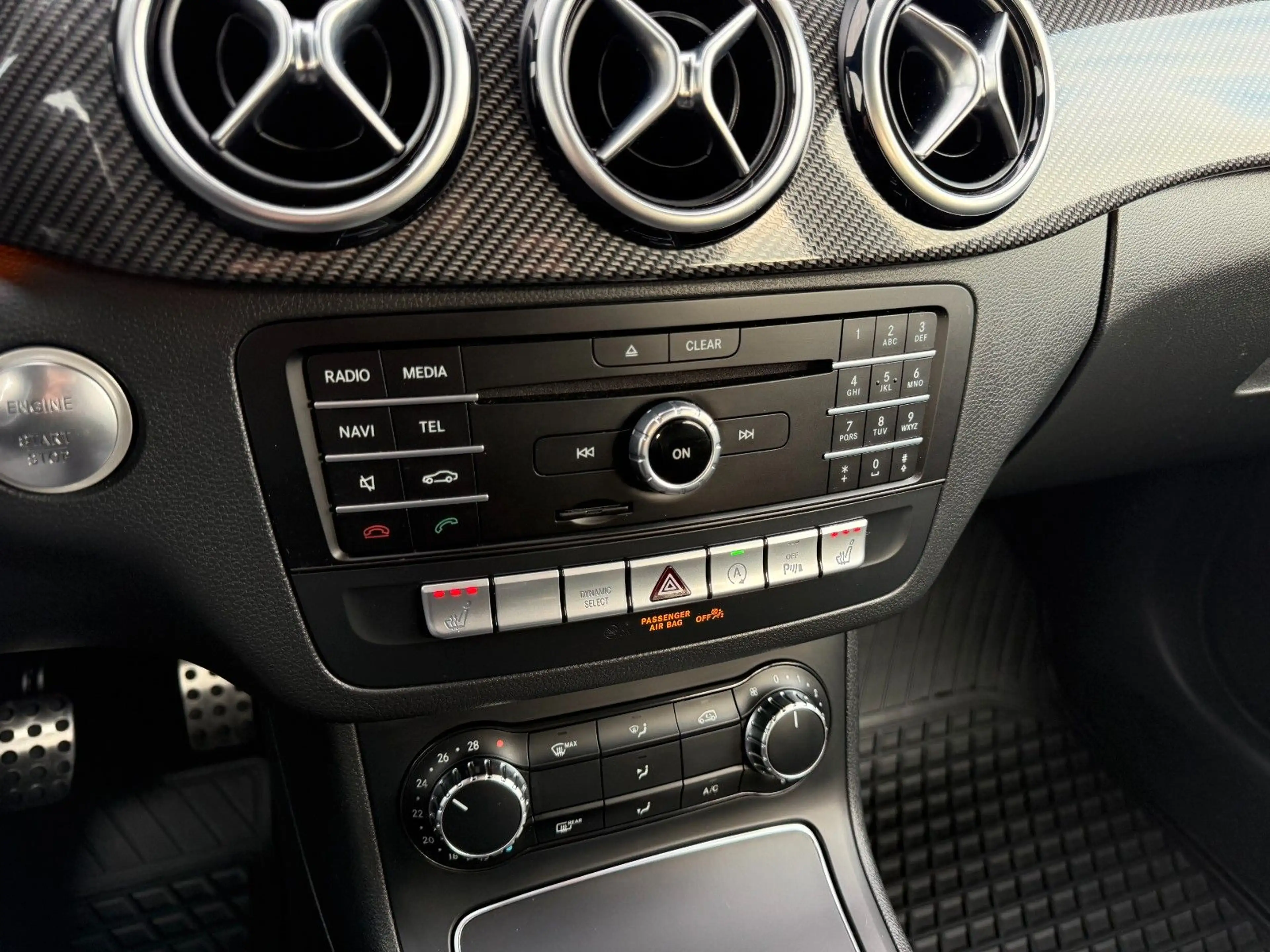 Mercedes-Benz B 200 CDI AMG Line|7G DCT Automatik|LED|AHK — photo 29