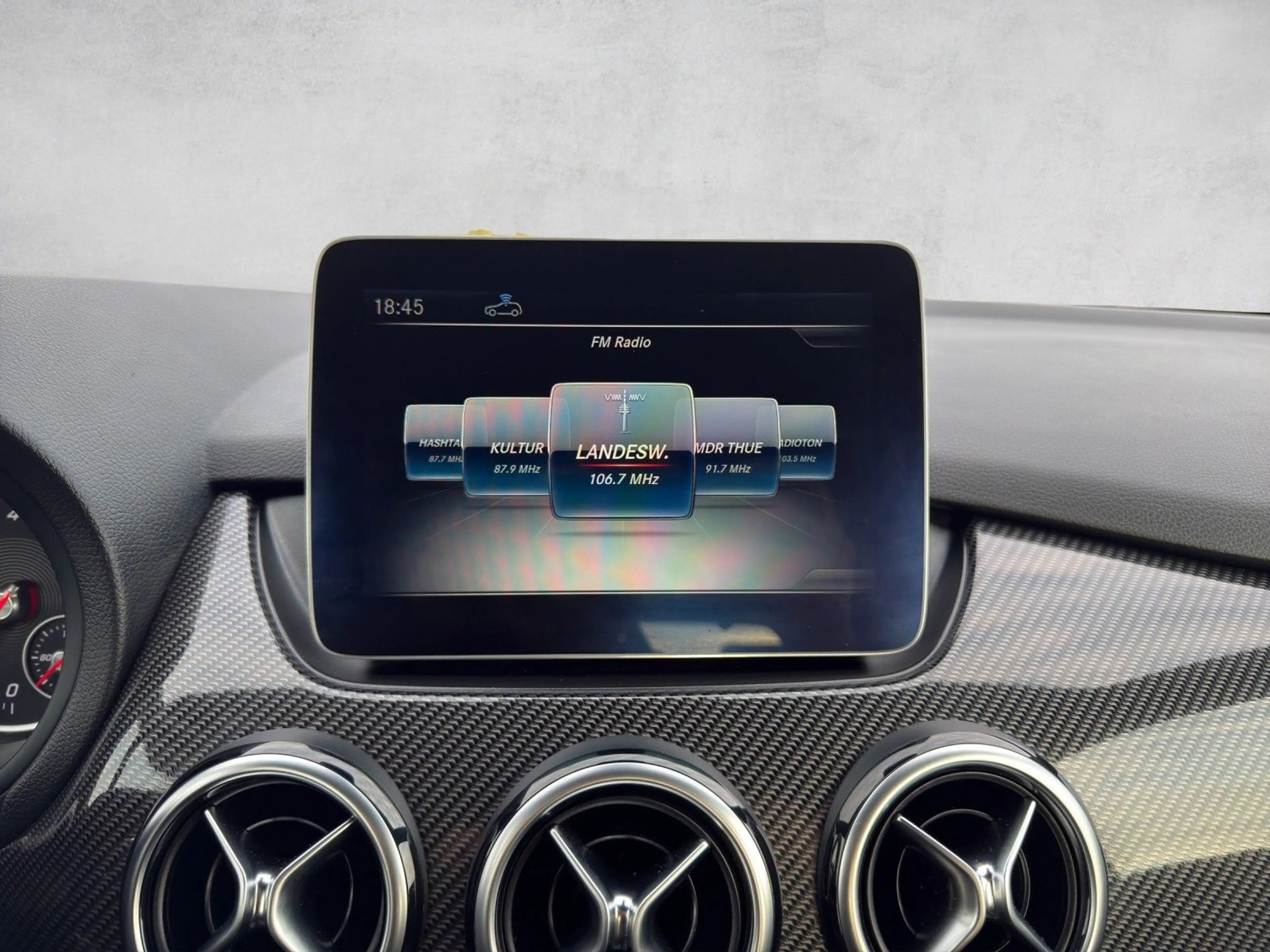 Mercedes-Benz B 200 CDI AMG Line|7G DCT Automatik|LED|AHK — photo 19