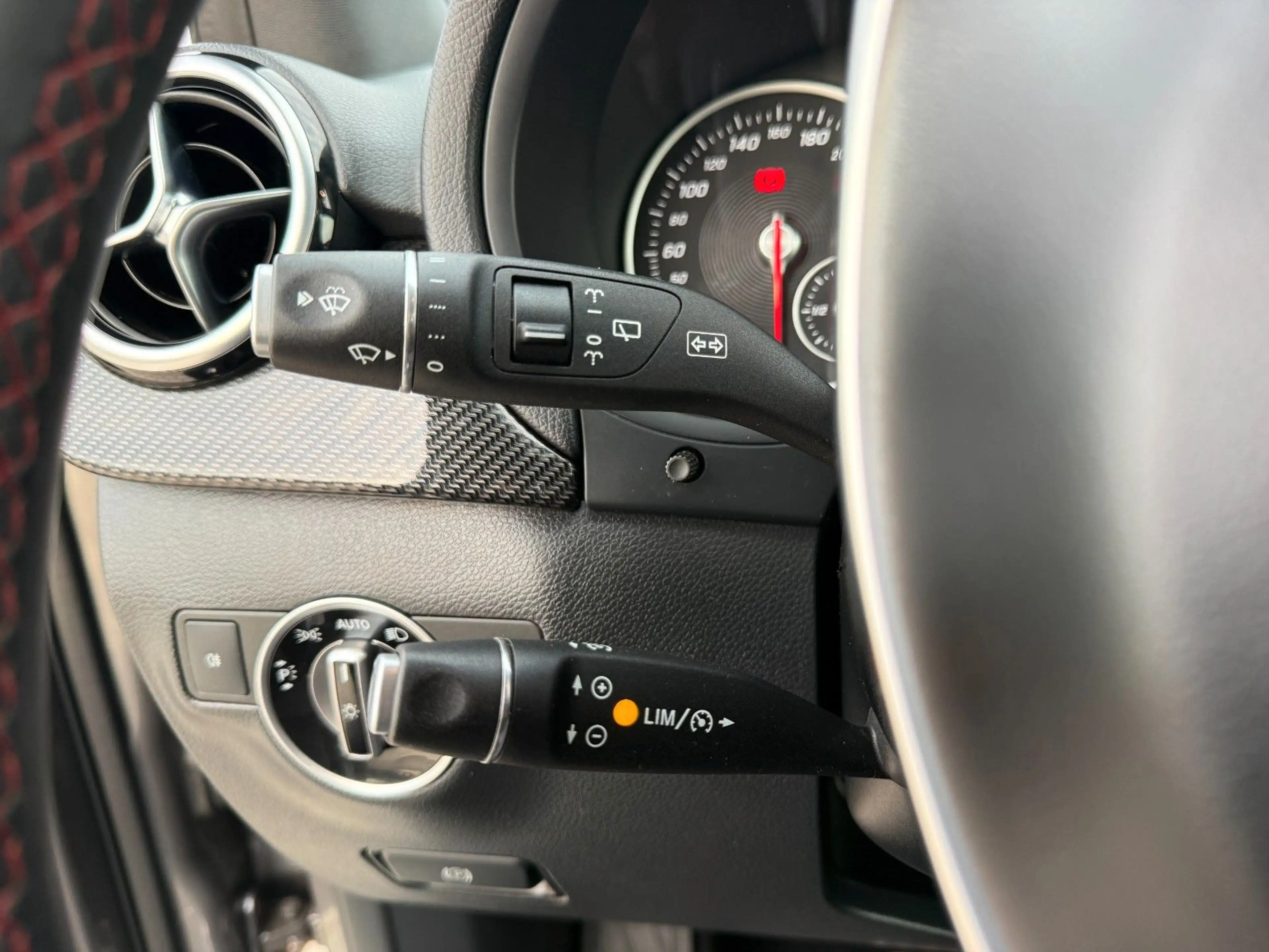 Mercedes-Benz B 200 CDI AMG Line|7G DCT Automatik|LED|AHK — photo 21