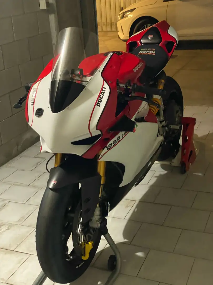 Ducati 1299 Panigale R - 1