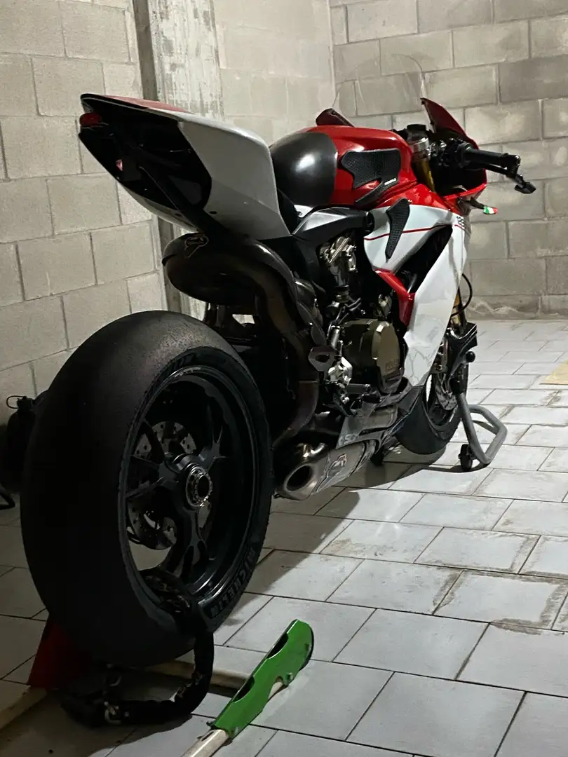Ducati 1299 Panigale R - 2