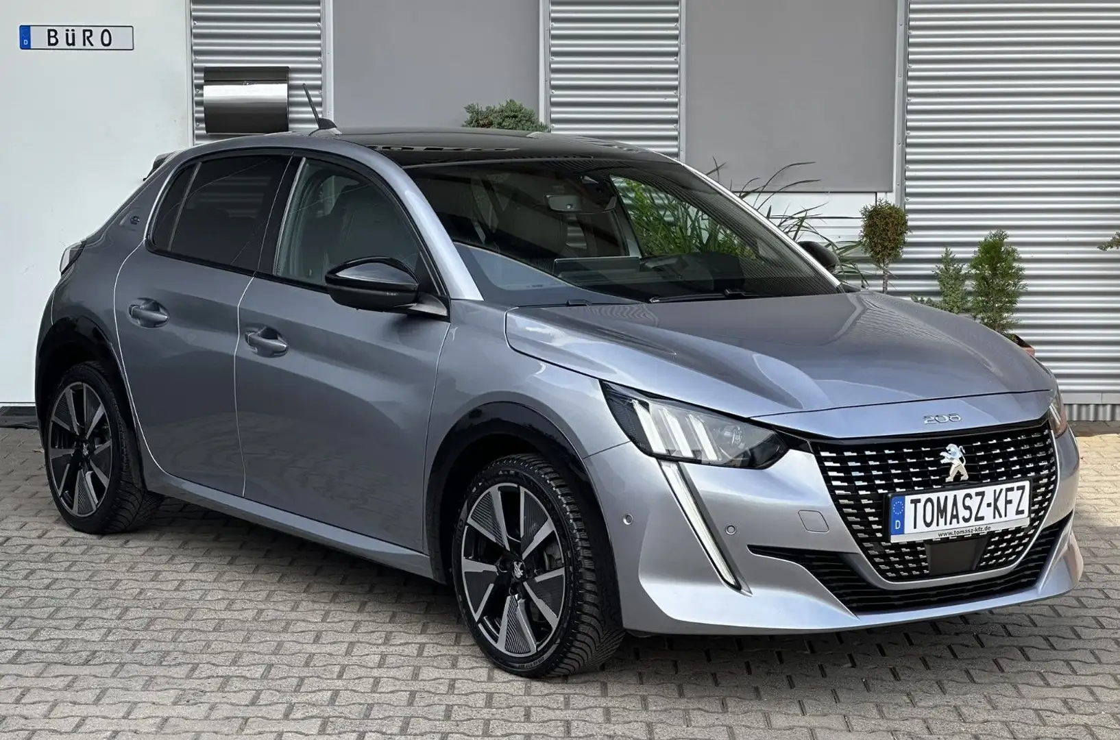 Peugeot 208 -e GT*Navi*Leder*LED*Pano*ACC*Kamera*ACC*SHz. Grau - 1