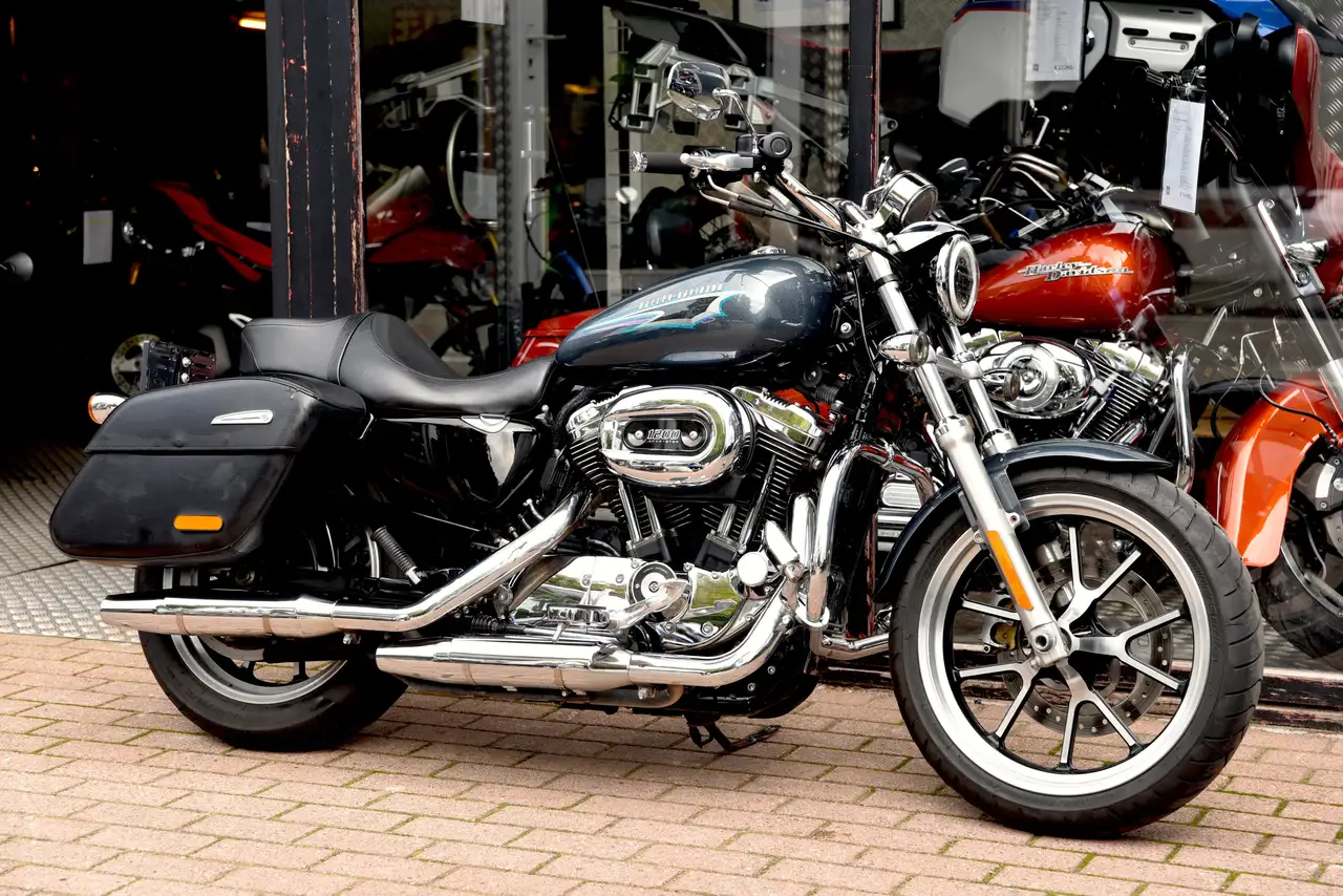 Harley-Davidson Superlow