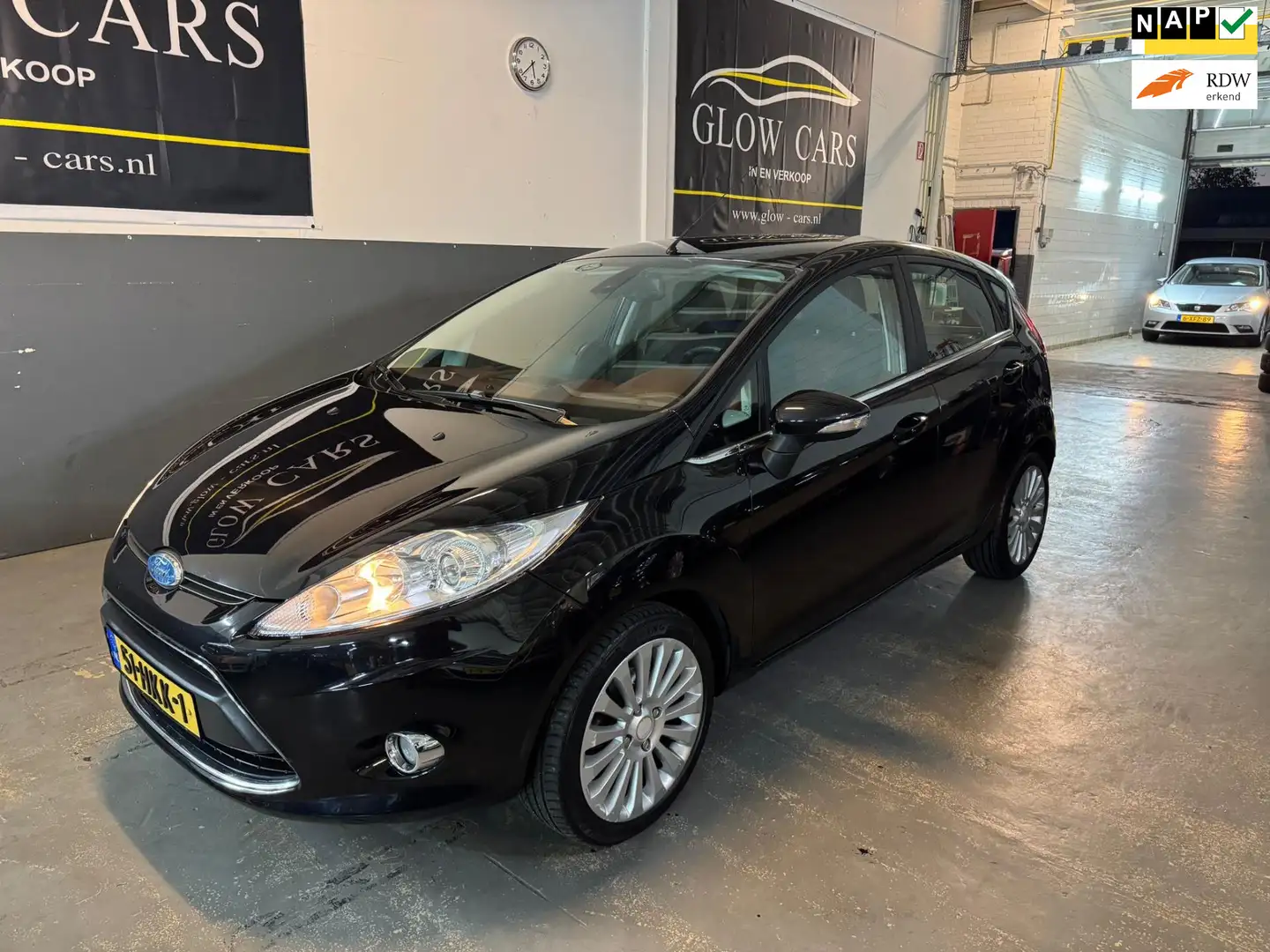 Ford Fiesta 1.25 Titanium AIRCO|TREKHAAK|NAP|PDC| Black - 1