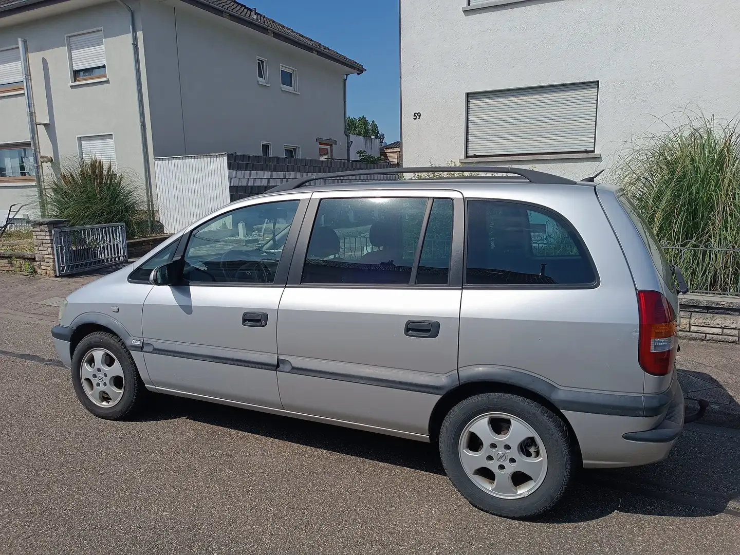 Opel Zafira Zafira 2.0 DTI Argent - 1