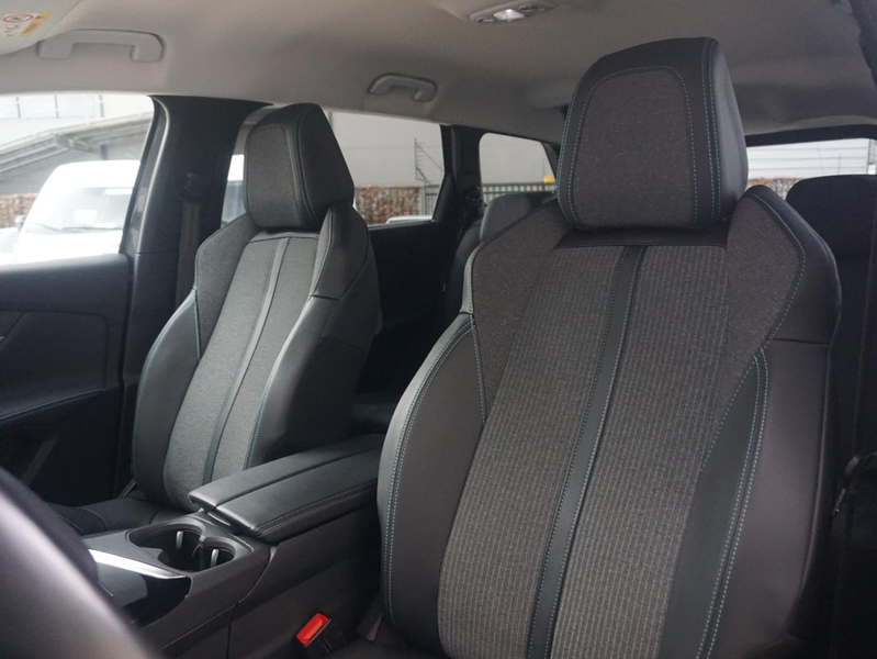 Peugeot 5008 1.2 TURBO 130 Allure Pack Business Afn. Trekhaak — photo 12