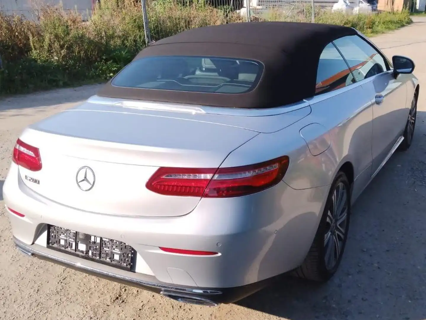 Mercedes-Benz E 200 E 200 (238.442) Grijs - 2