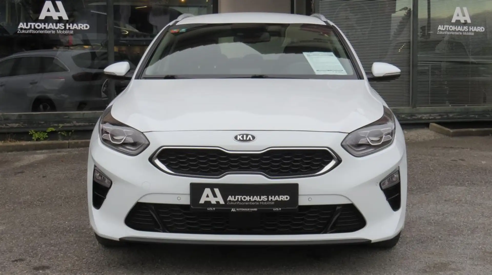 Kia Ceed SW / cee'd SW ceed SW 1,6 CRDi SCR ISG Platin MT6 | Vollausge... Weiß - 2