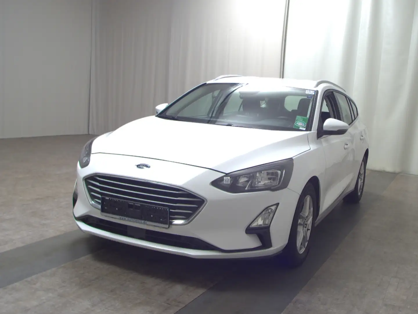 Ford Focus Turnier 1.5 EB Cool&Connect AHK Navi LED Weiß - 2