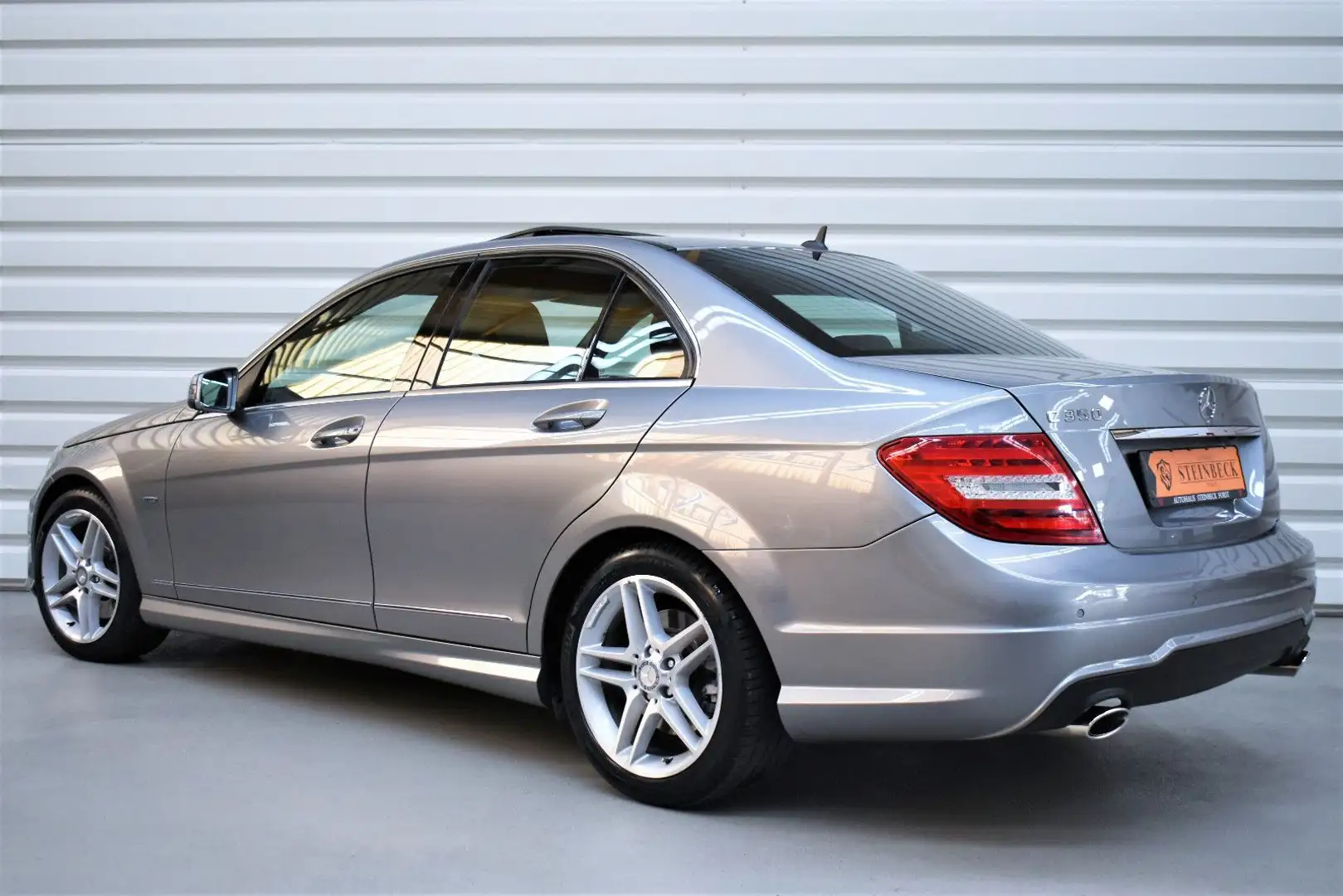 Mercedes-Benz C 350 C350 AMG-Sportpaket+Totwinkel+Sitzbelüftung+H&K Gris - 2