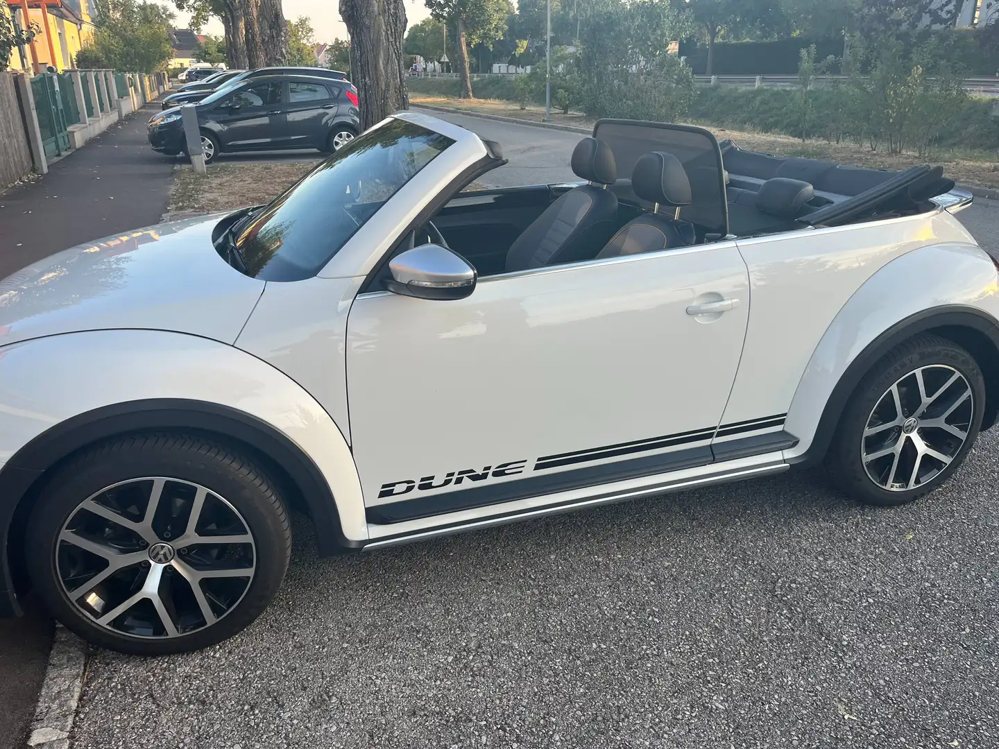 Volkswagen Beetle Beetle Cabrio 1,2 TSI DUNE DSG DUNE Weiß - 2