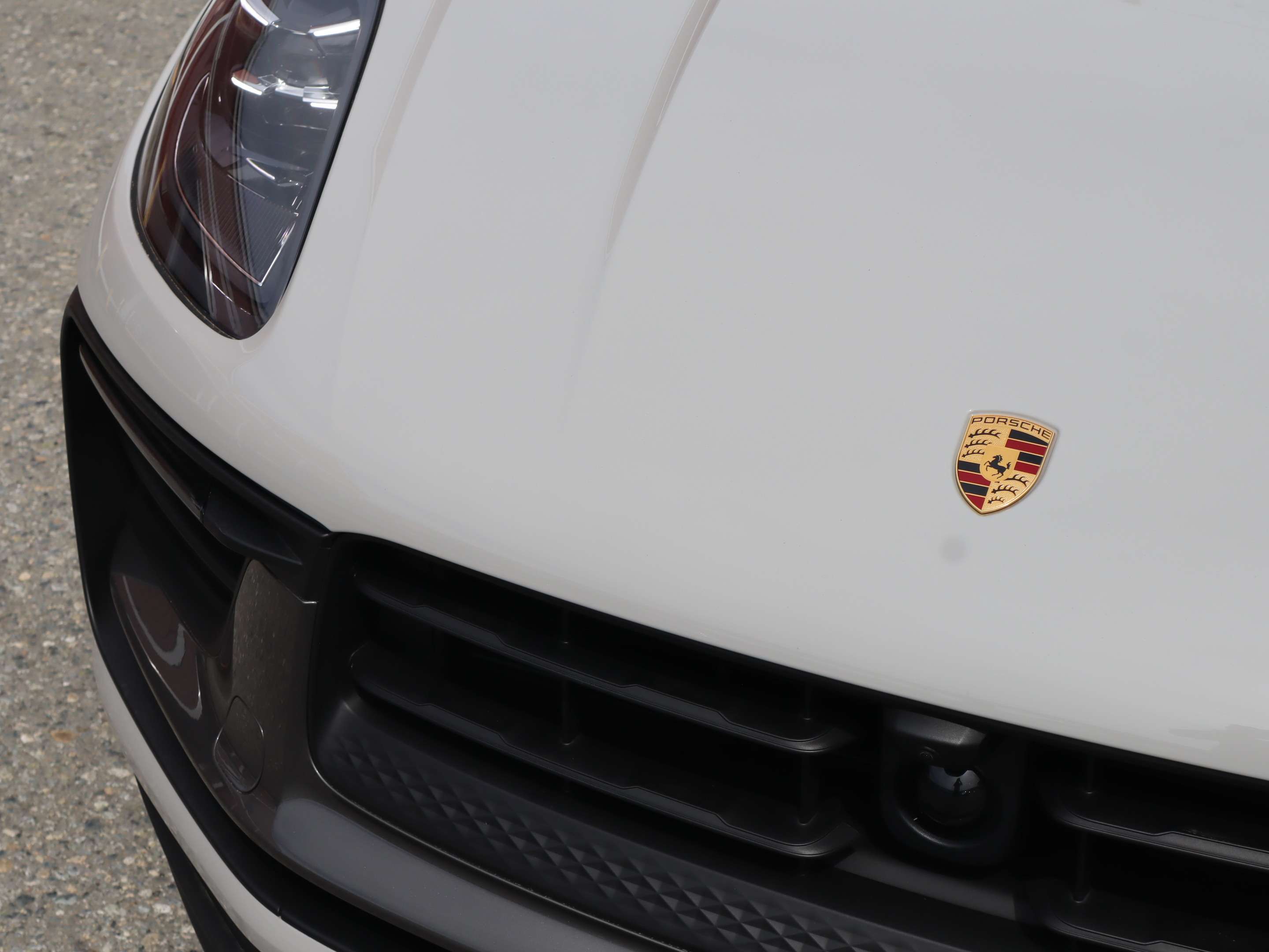 2024 Porsche Macan T AWD thumb 10