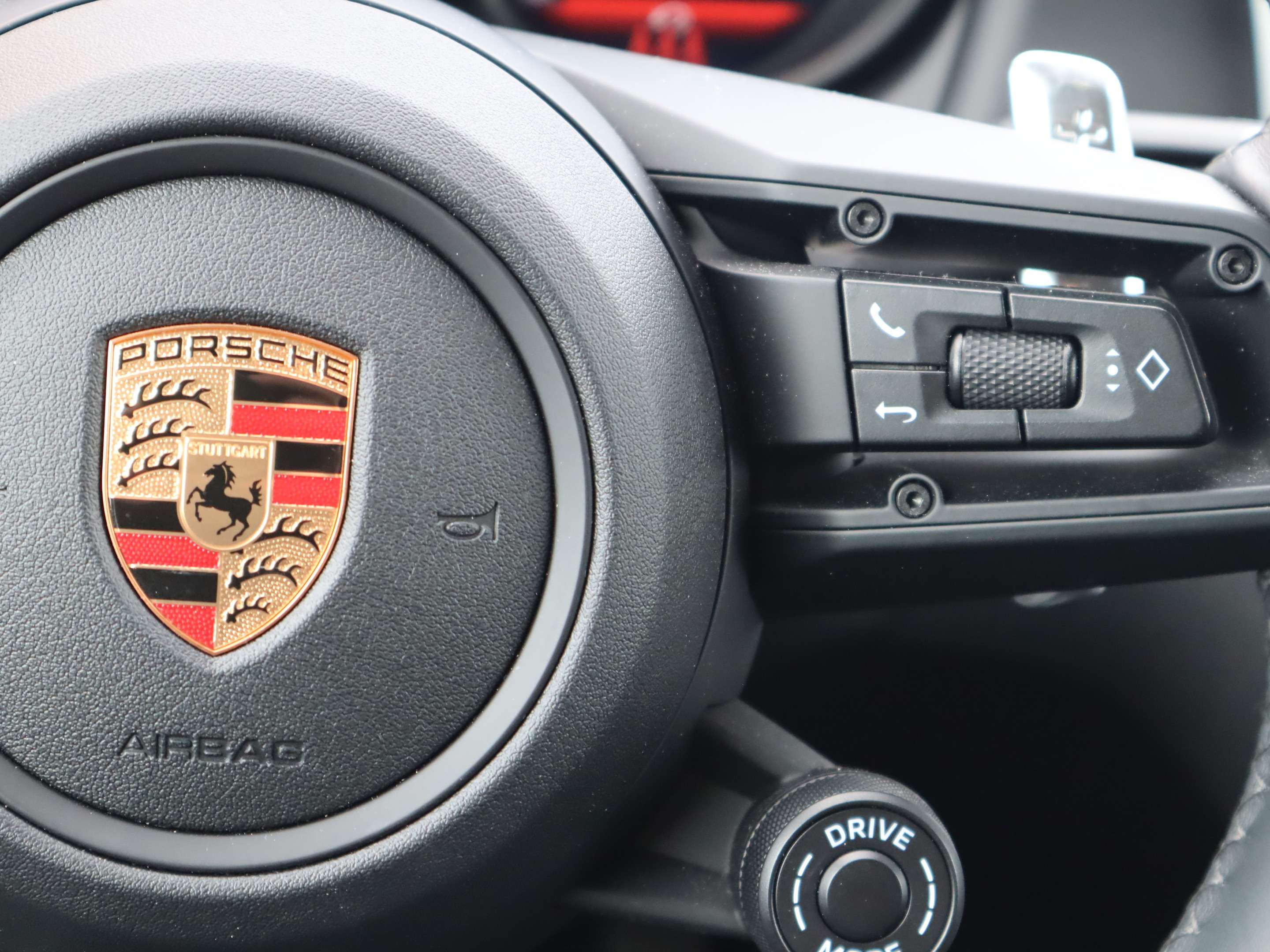 2024 Porsche Macan T AWD thumb 18